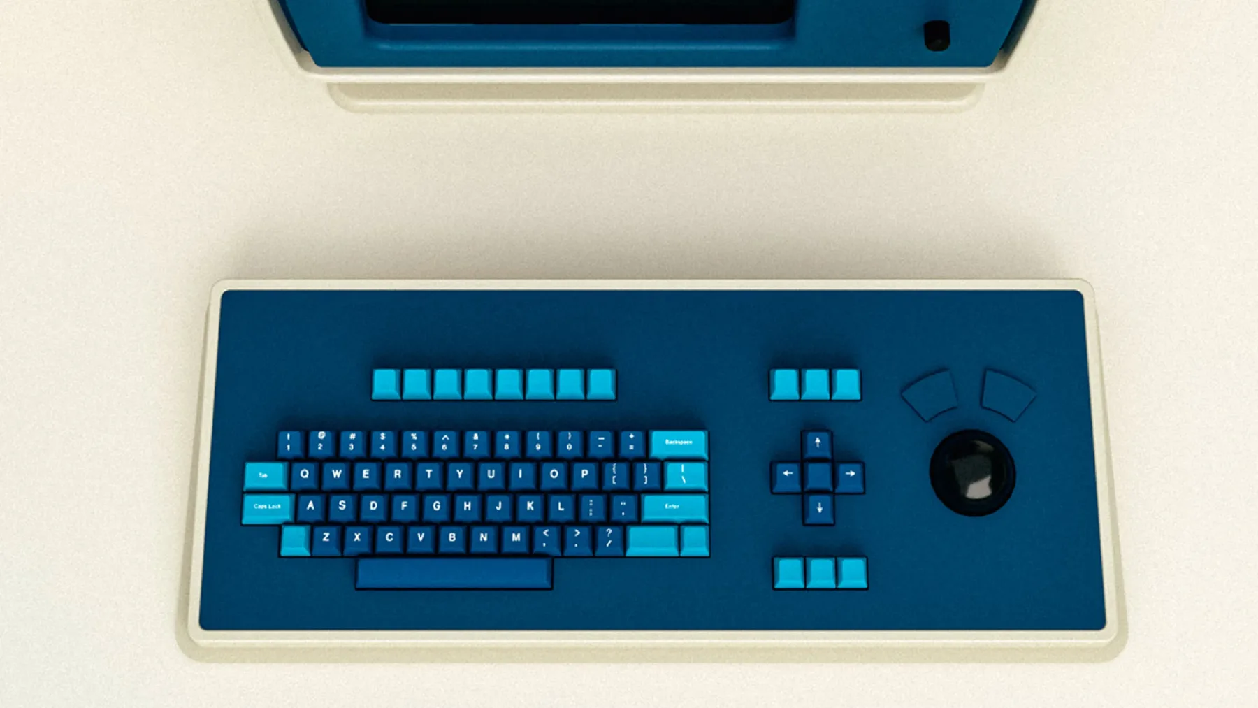 MDR Dasher Keyboard – V svet modre tipke: Ko serija Severance postane realnost