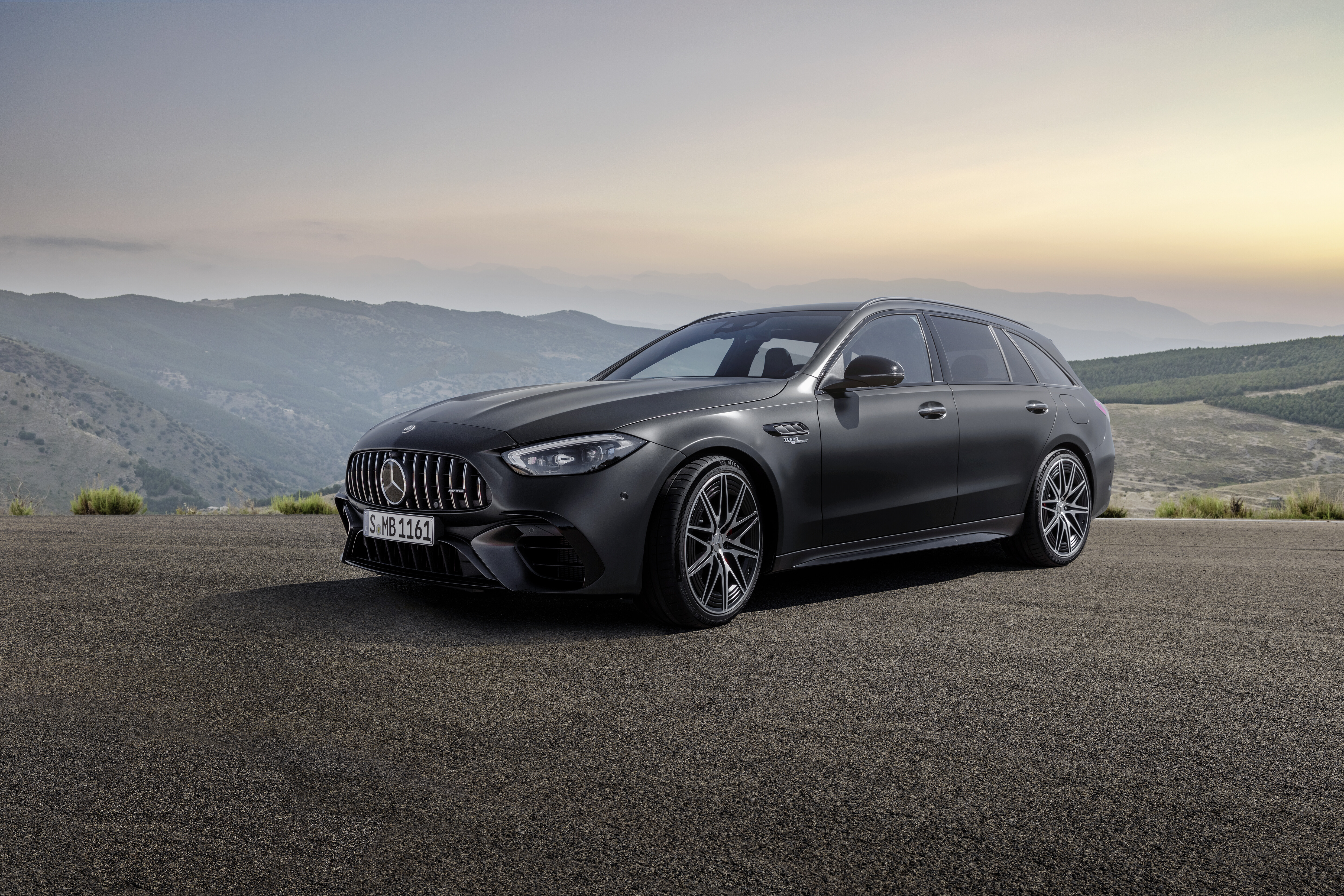 Mercedes-AMG C 63 SE Performance: je najbolj divji hibrid vseh časov