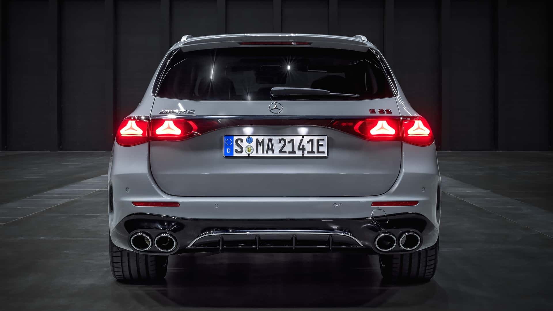 Mercedes-AMG E53: hibridna zverina z 603 KM – elektrika ji doda mišice