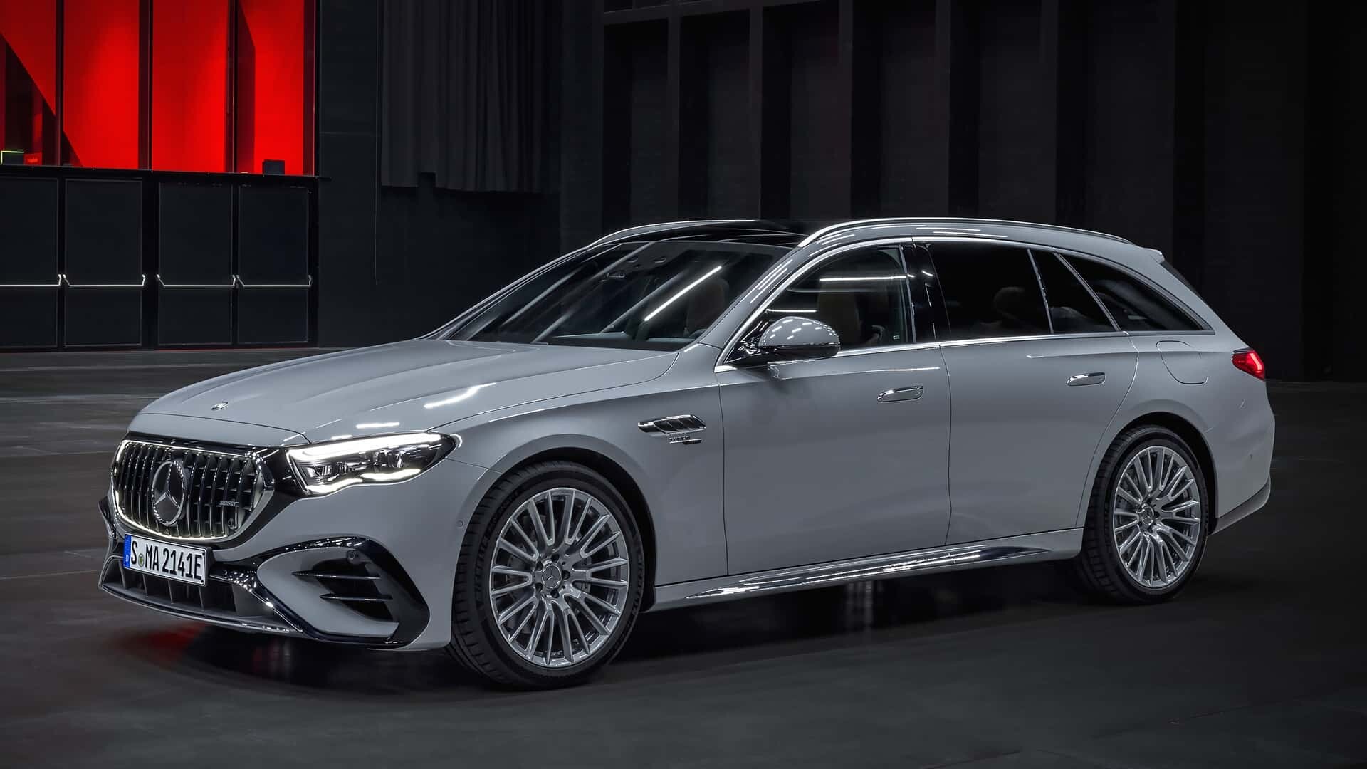 Mercedes-AMG E53: hibridna zverina z 603 KM – elektrika ji doda mišice