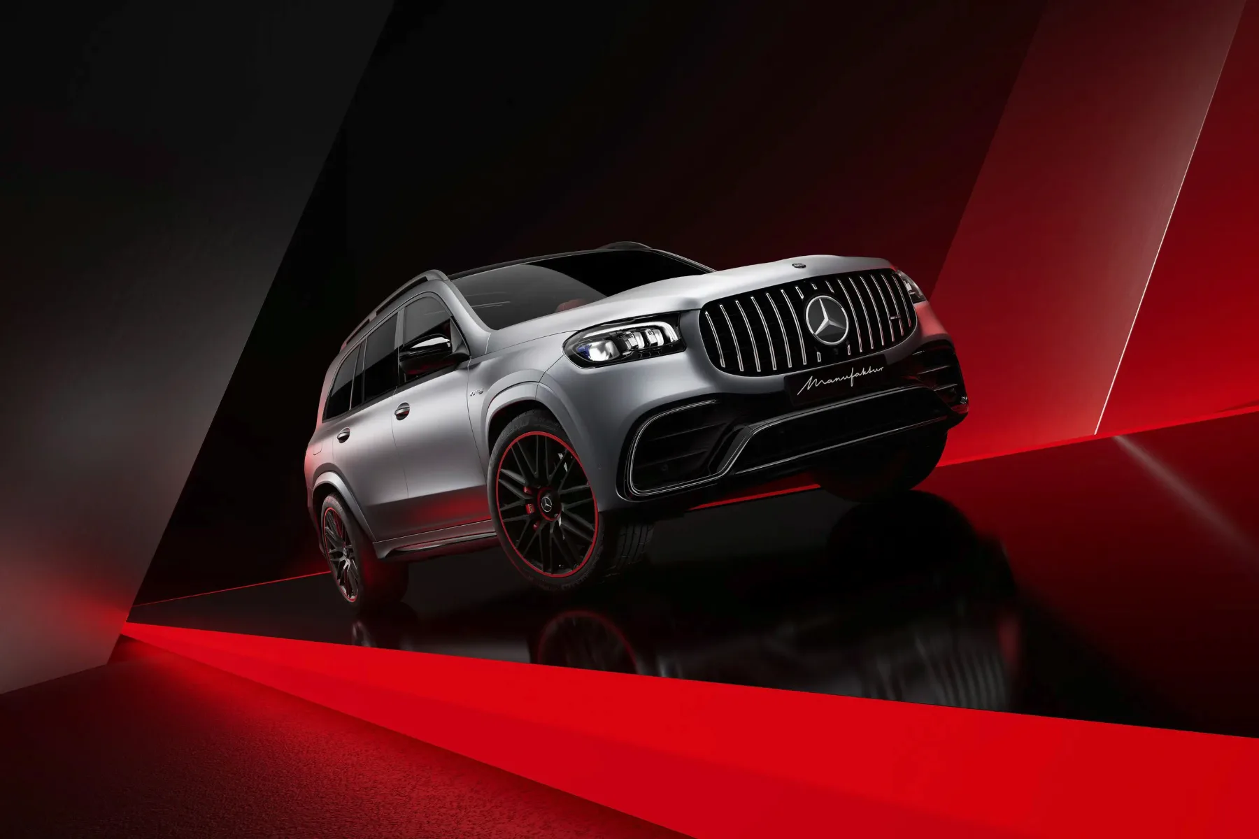 Mercedes-AMG GLE in GLS MANUFAKTUR Arctic Silver Edition: Ledena poezija konjskih moči
