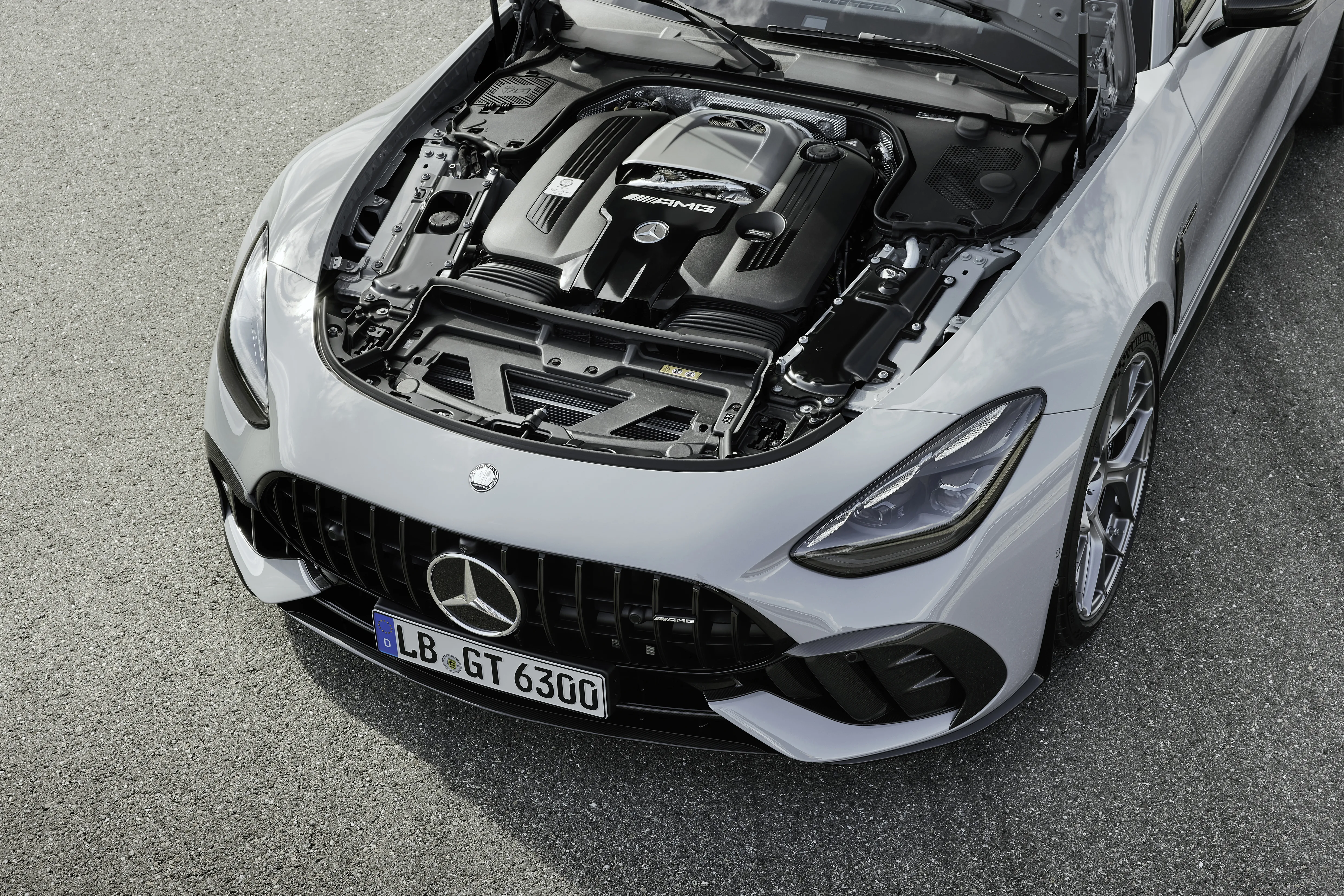 MERCEDES-AMG GT 63 PRO 4MATIC+ COUPÉ: moč, hitrost in luksuz v enem