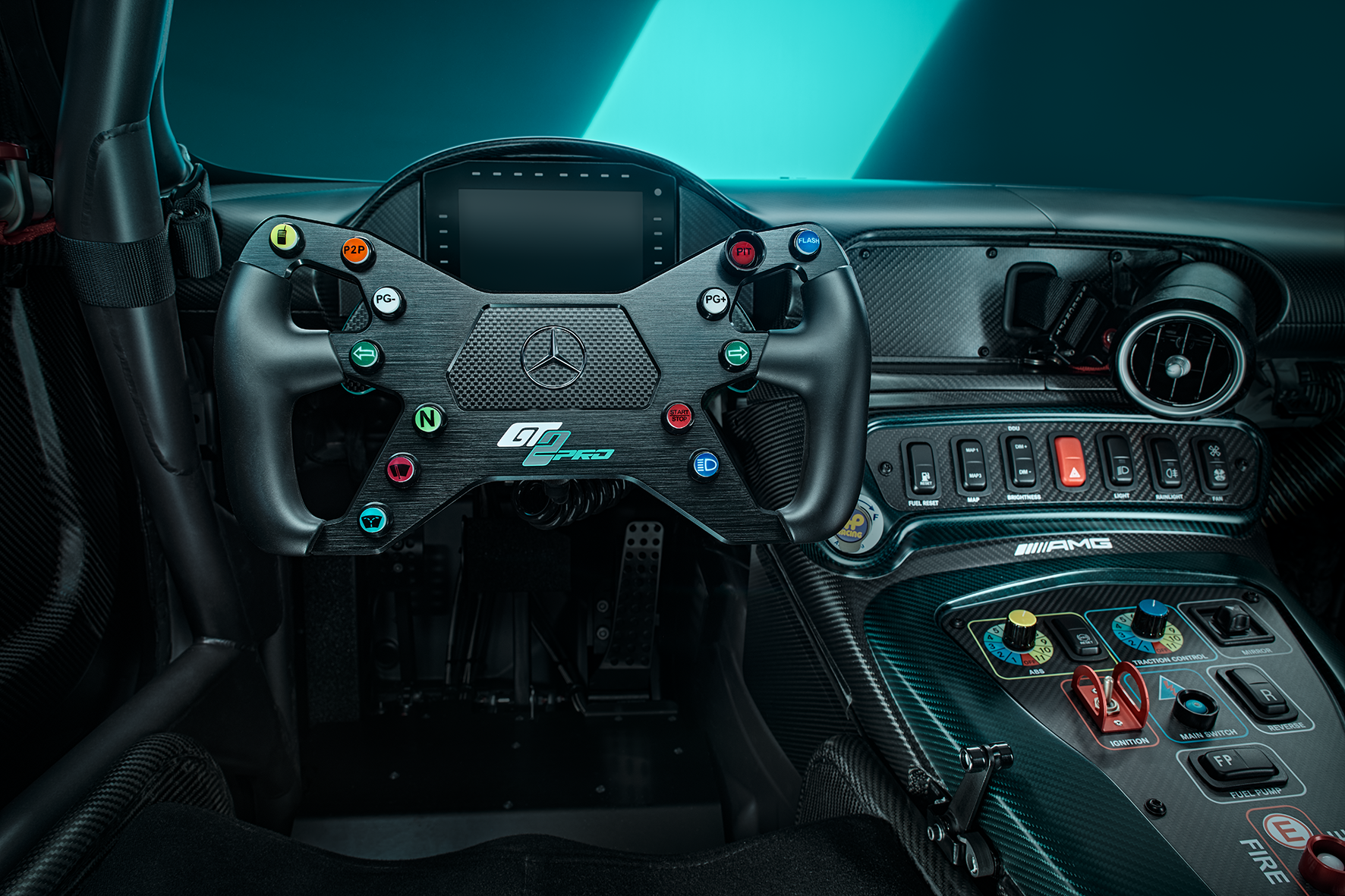 Mercedes-AMG GT2 Pro: adrenalinska pošast na dirkaški stezi
