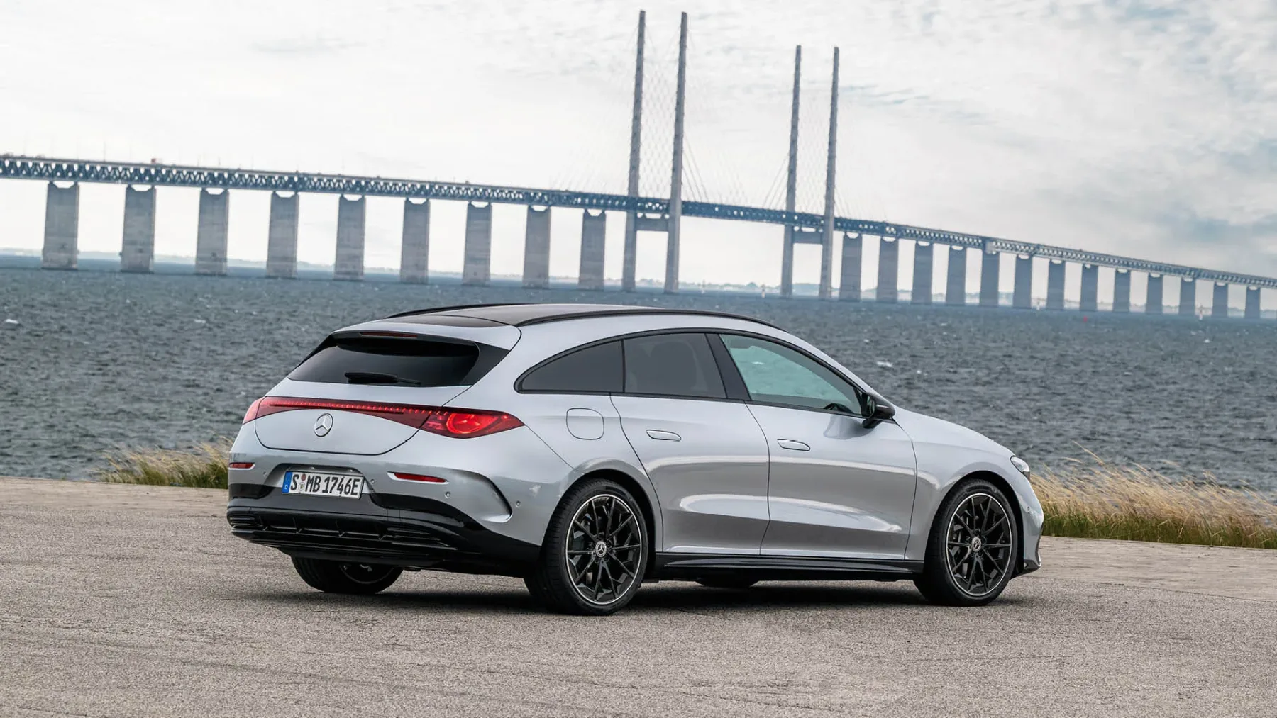 Mercedes-Benz CLA Shooting Brake (2026) – električni karavan z zvezdami v strehi in malo preveč svetlobne magije