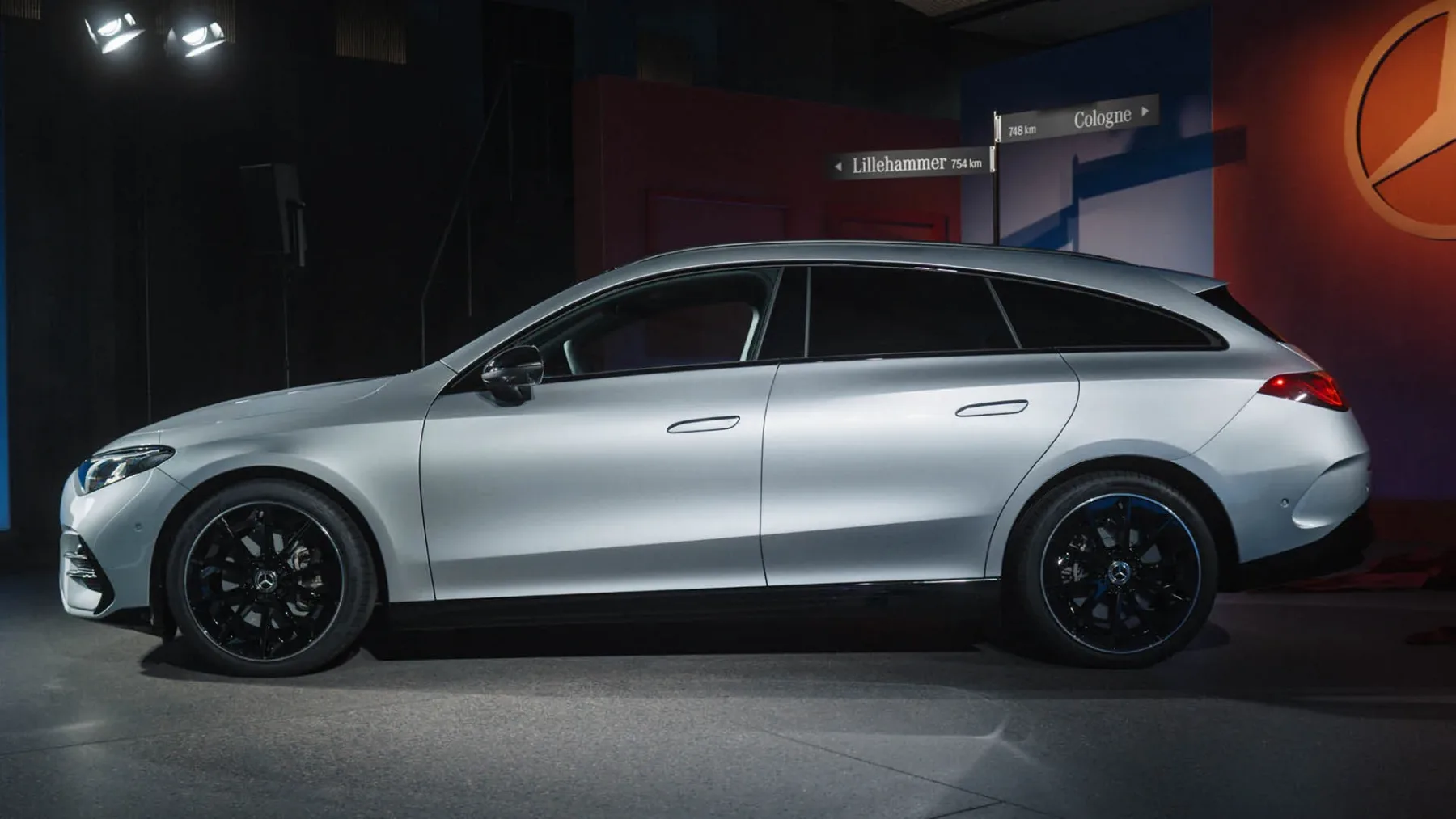 Mercedes-Benz CLA Shooting Brake (2026) – električni karavan z zvezdami v strehi in malo preveč svetlobne magije