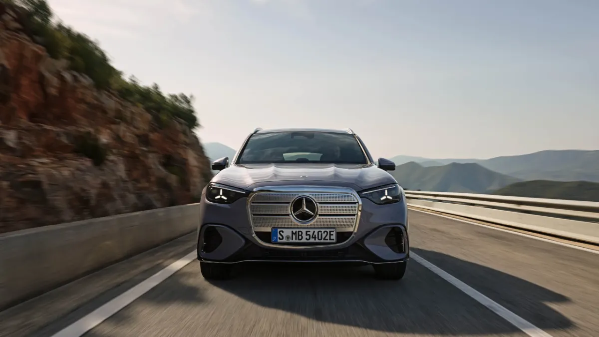 Mercedes‑Benz GLC z EQ tehnologijo 2025