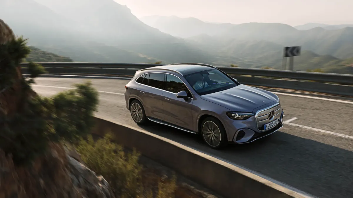Mercedes‑Benz GLC z EQ tehnologijo 2025