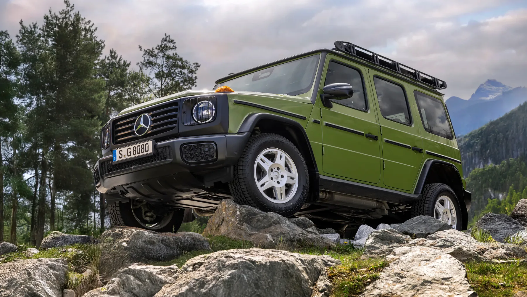 Mercedes G-Class STRONGER THAN THE 1980s: Retro zver v karirasti obleki, ki diši po nafti in nostalgiji