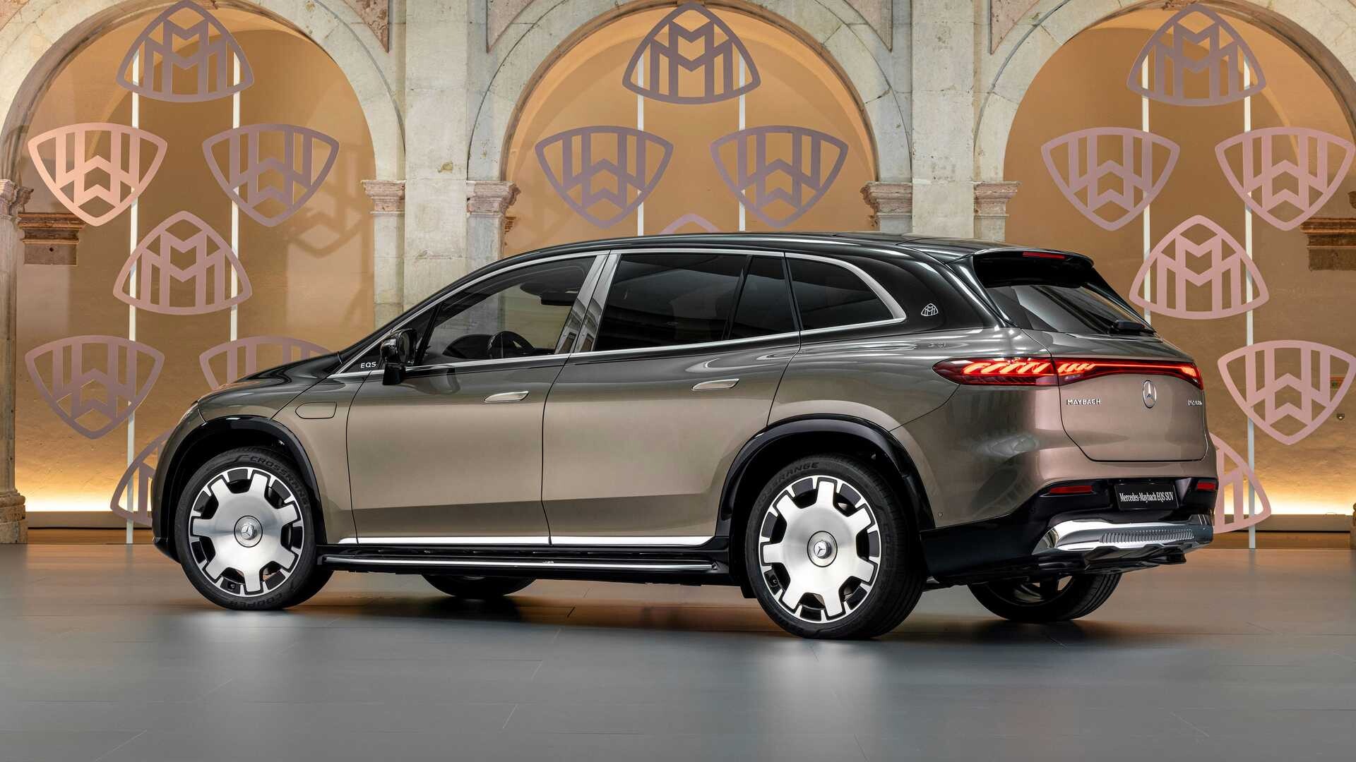 2024 Mercedes-Maybach EQS SUV; Foto: group-media.mercedes-benz.com
