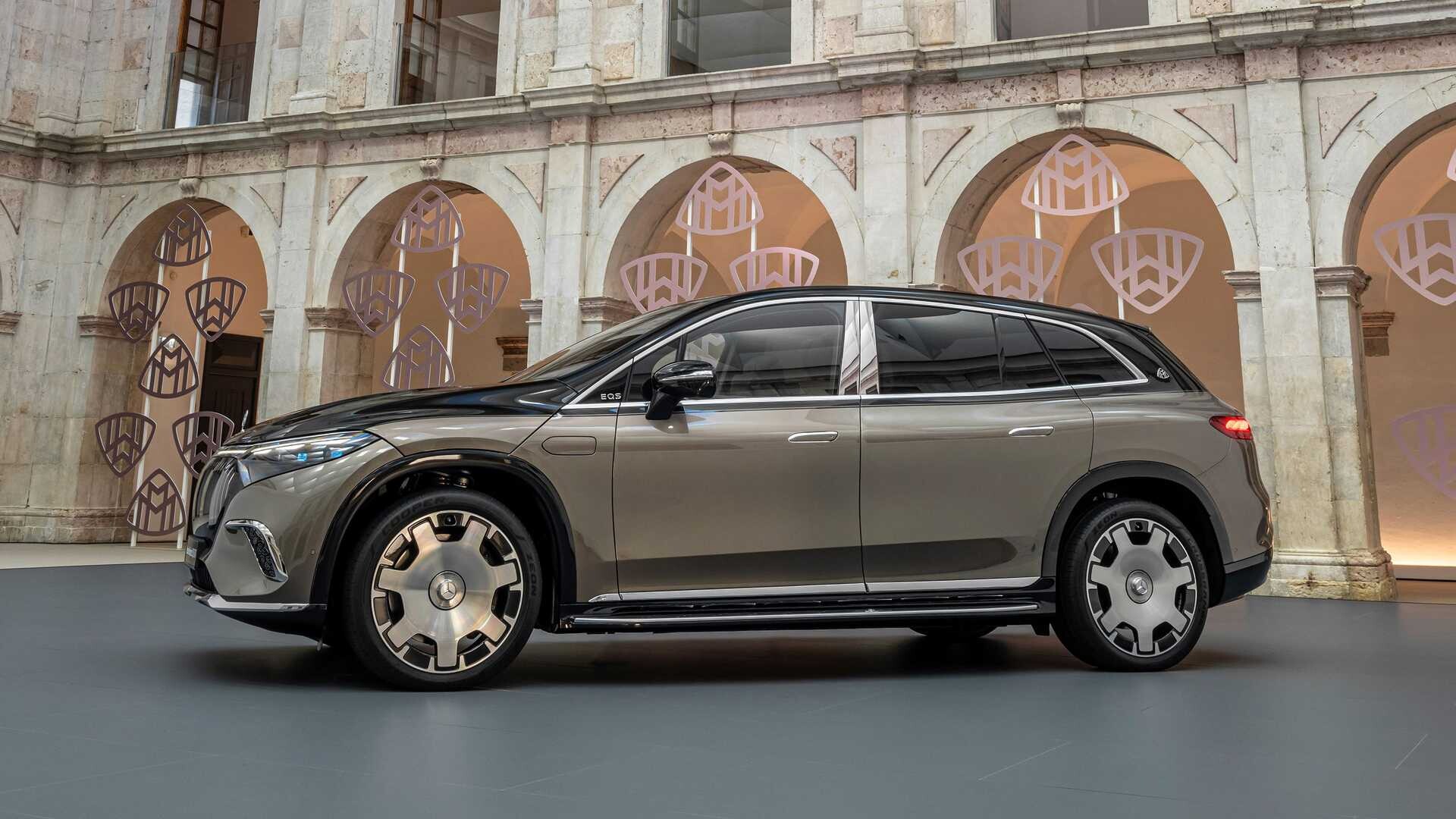 2024 Mercedes-Maybach EQS SUV; Foto: group-media.mercedes-benz.com