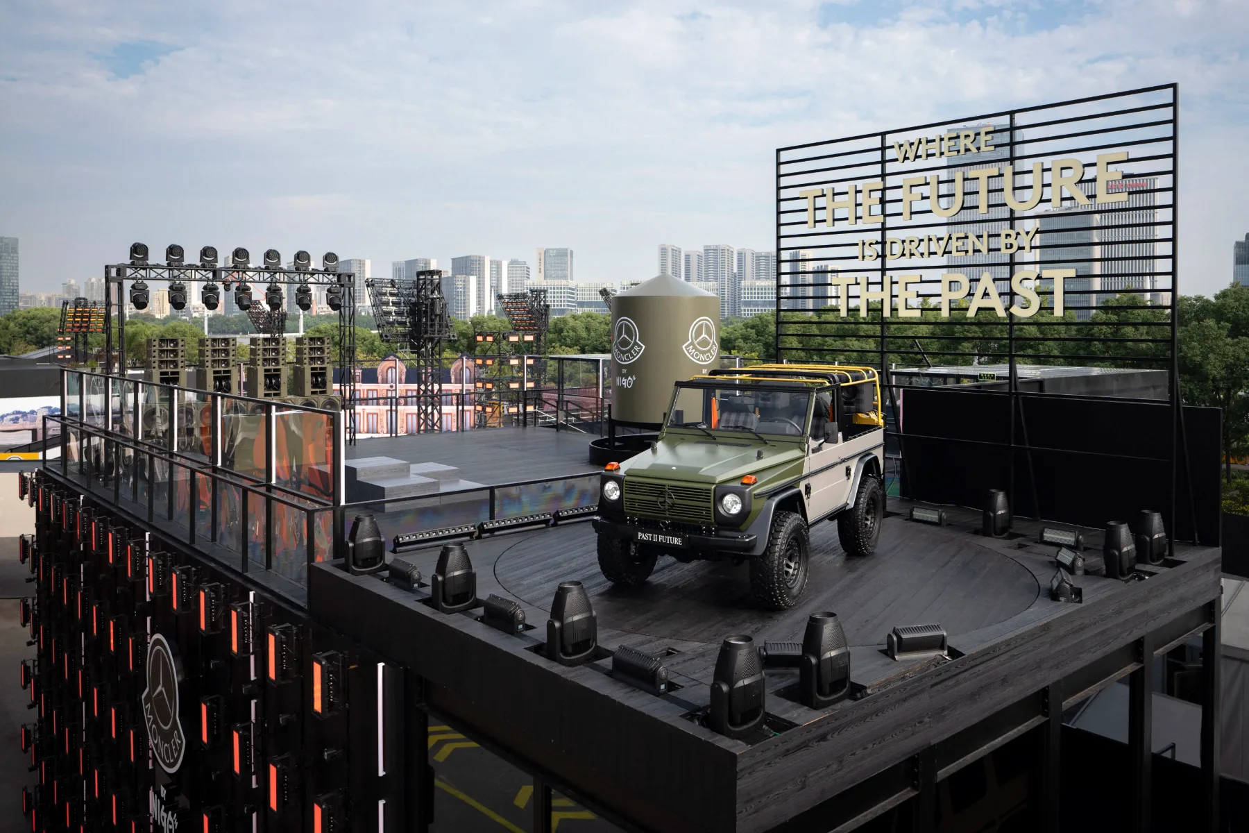 Mercedes X Moncler sta združila moči: nova omejena serija 20 ekskluzivnih vozil Mercedes X Moncler NIGO G-wagon
