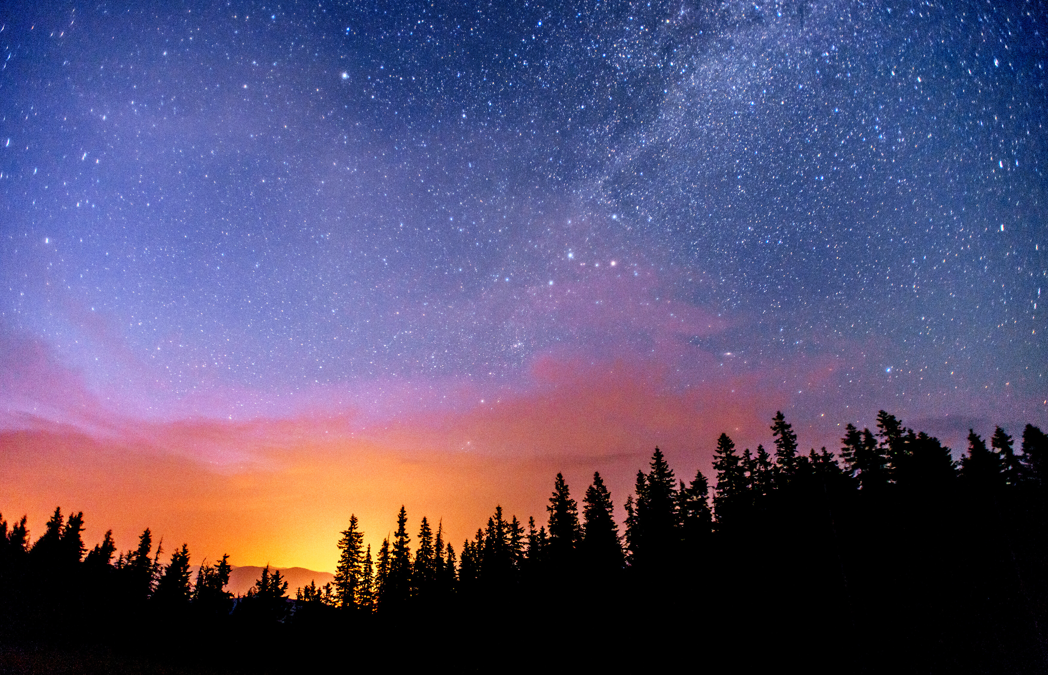 Meteorski dež 2023: letos poleti pričakujemo pravi spektakel na nočnem nebu
