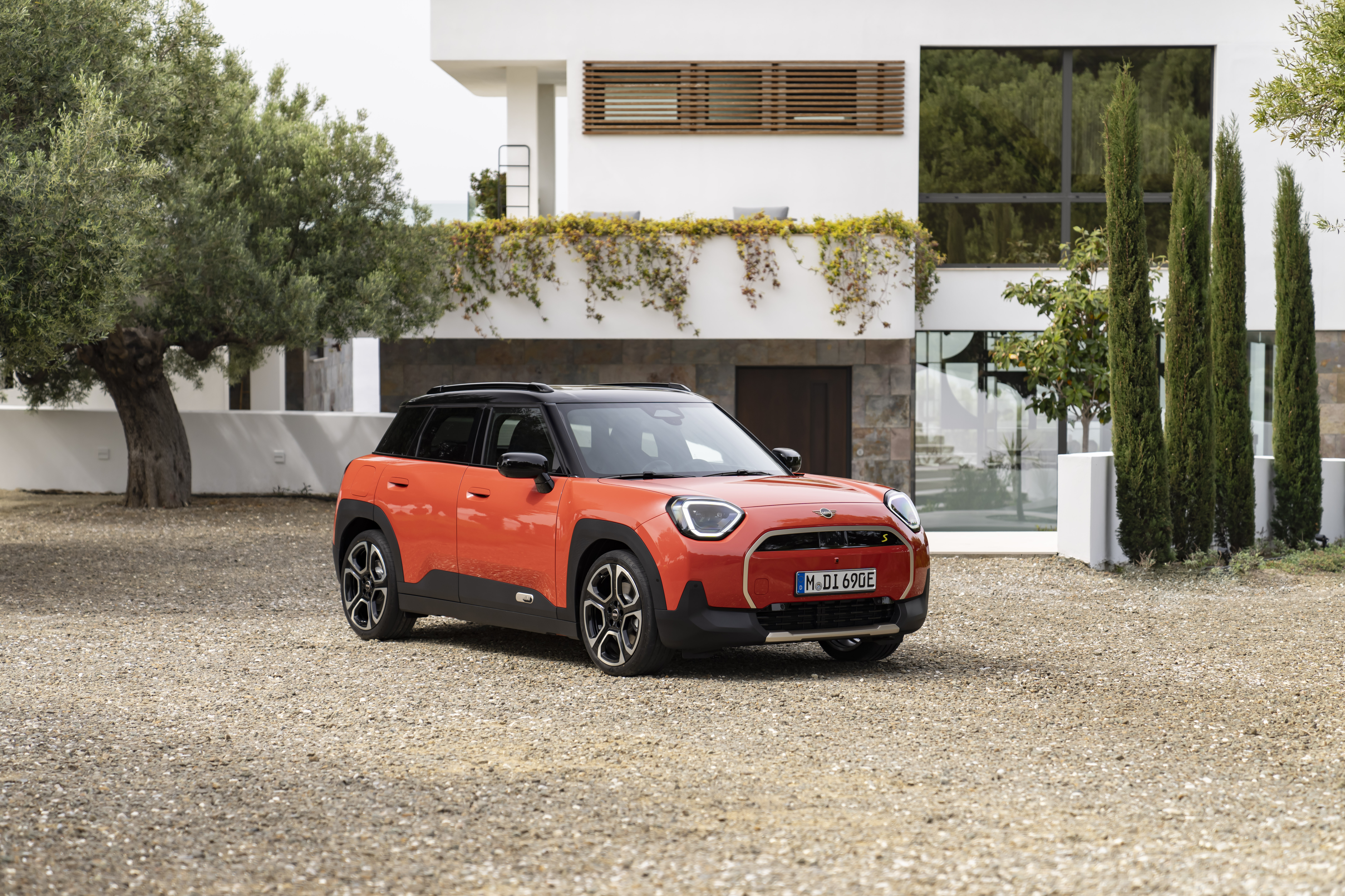 MINI Aceman: srednji otrok v družini MINI