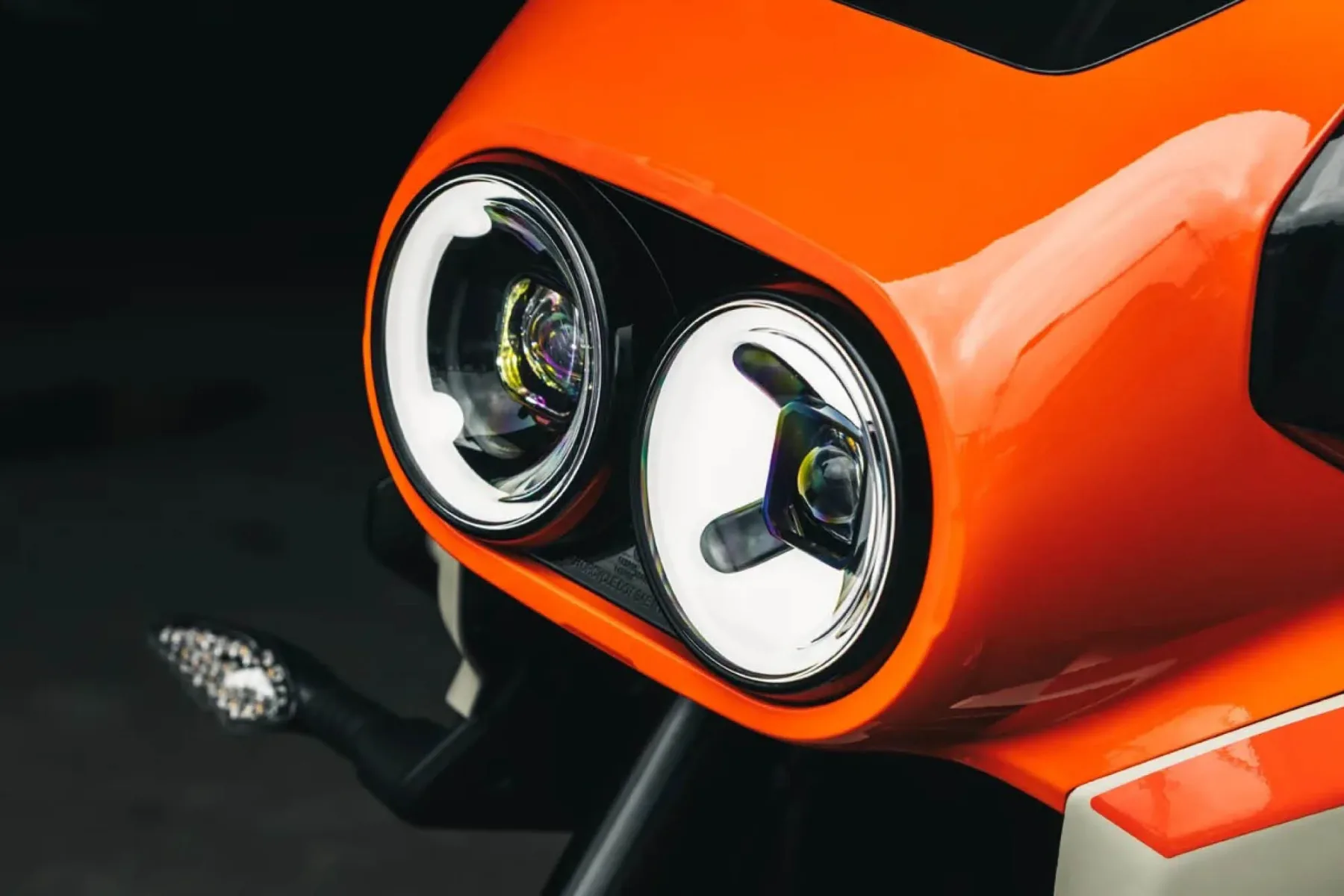 Mini café racer, ki te gleda z velikimi očmi: CFMOTO Papio SS 2026