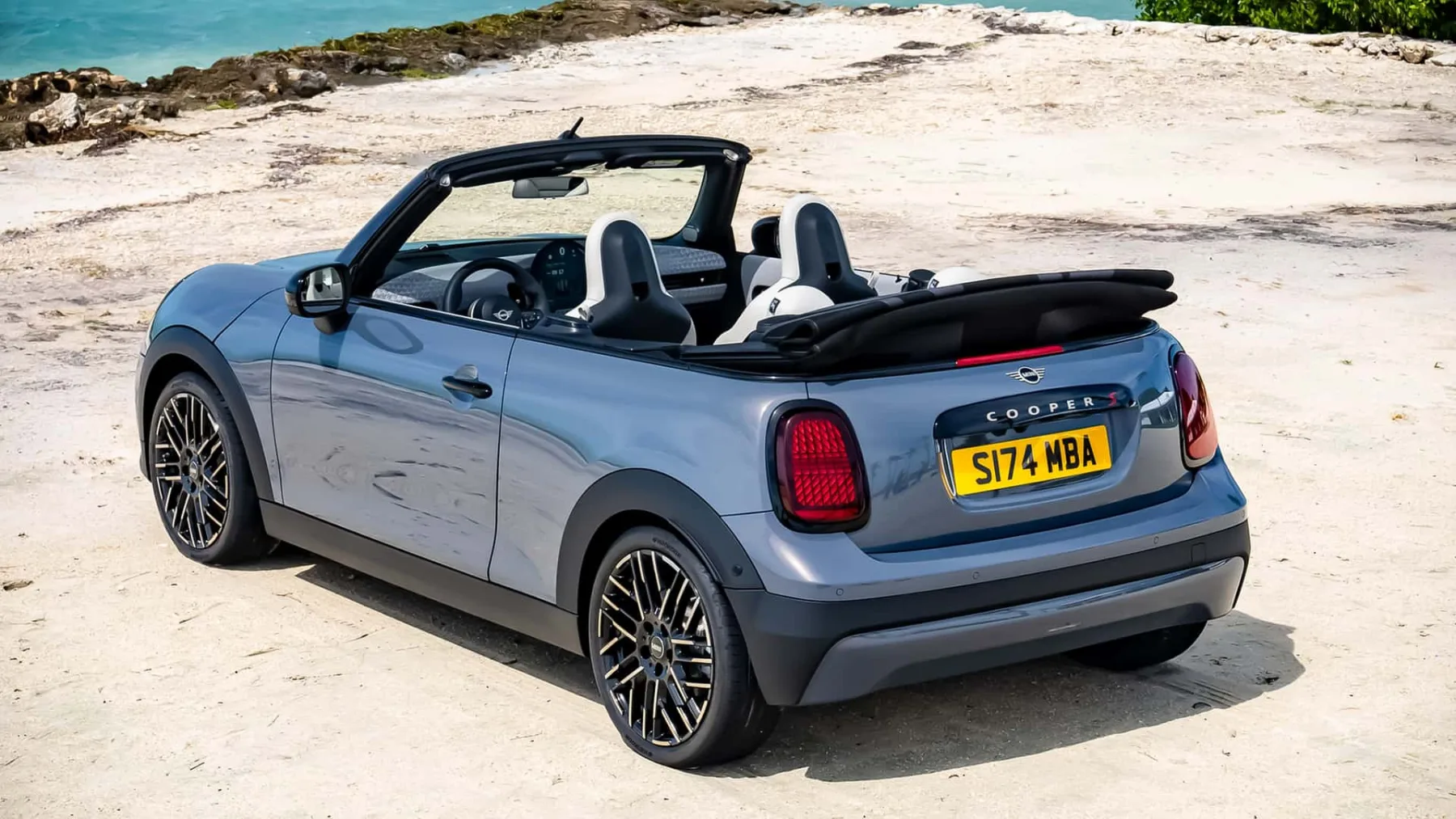 Mini Cooper Cabriolet 2024: oživitev kabrio klasike, ki postaja redkost