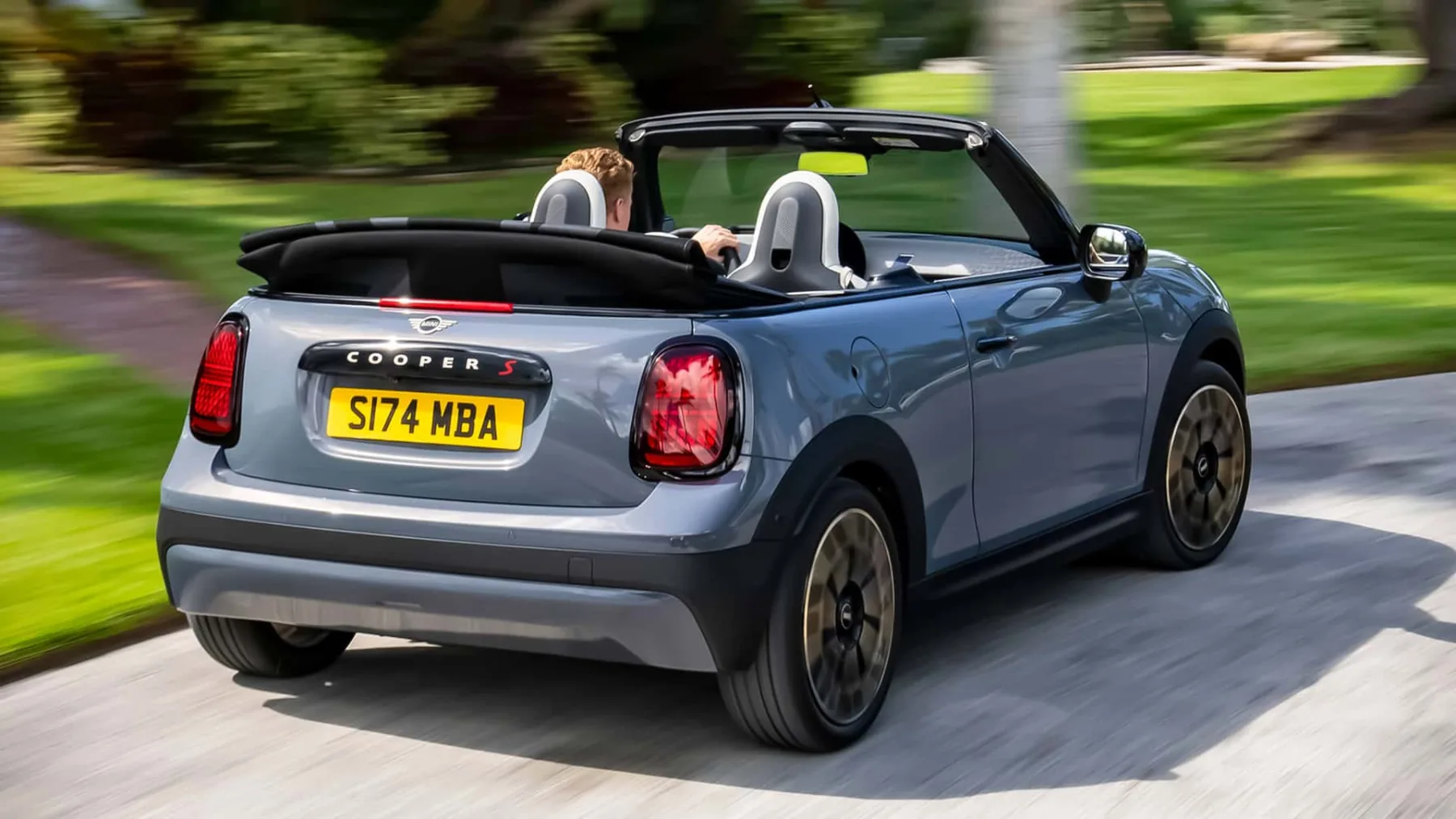 Mini Cooper Cabriolet 2024: oživitev kabrio klasike, ki postaja redkost