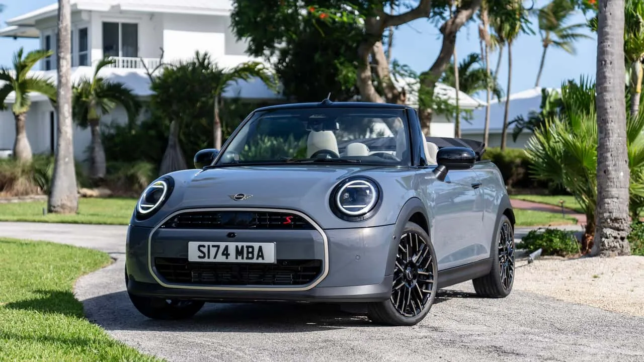Mini Cooper Cabriolet 2024: oživitev kabrio klasike, ki postaja redkost