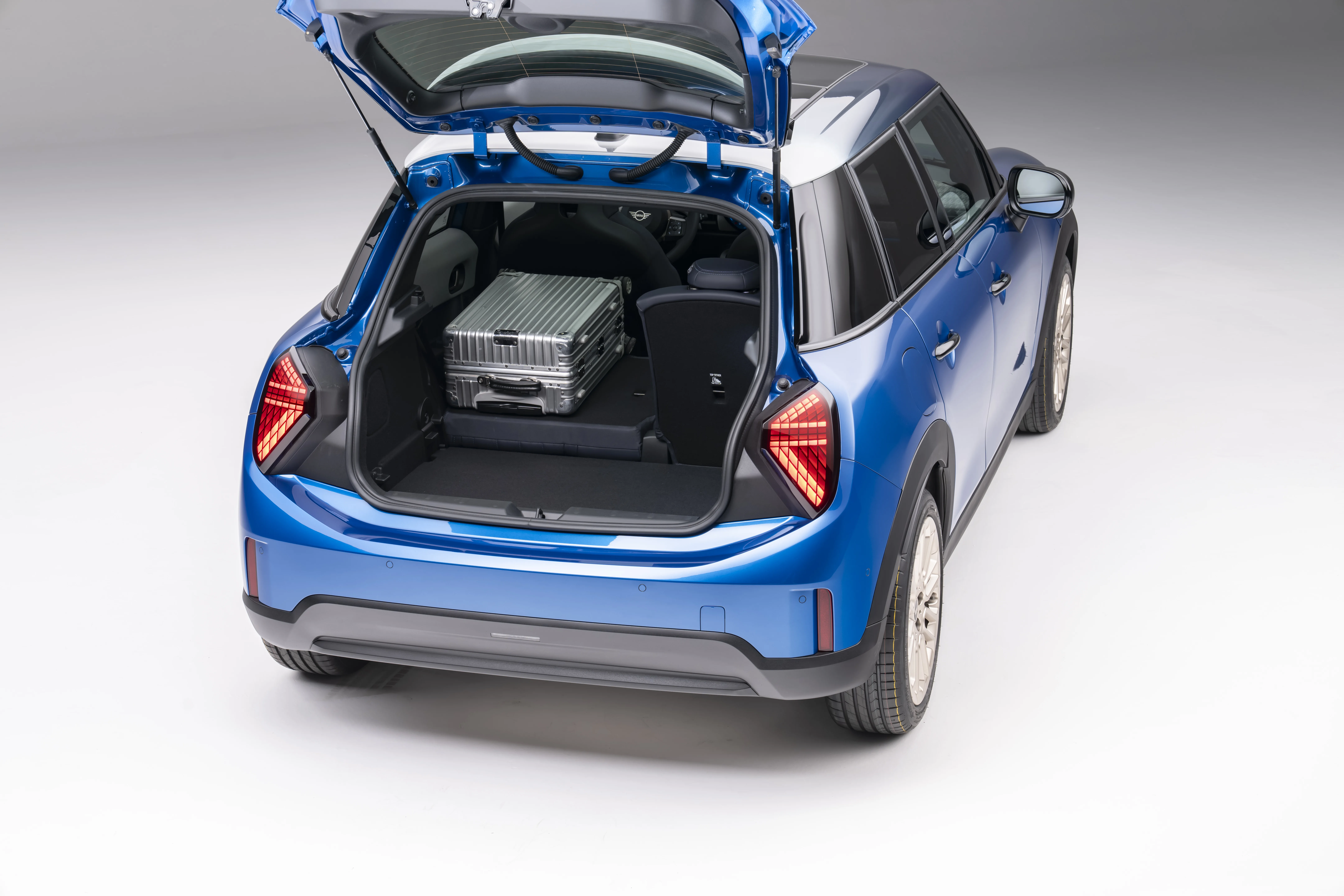 MINI Cooper pet vrat