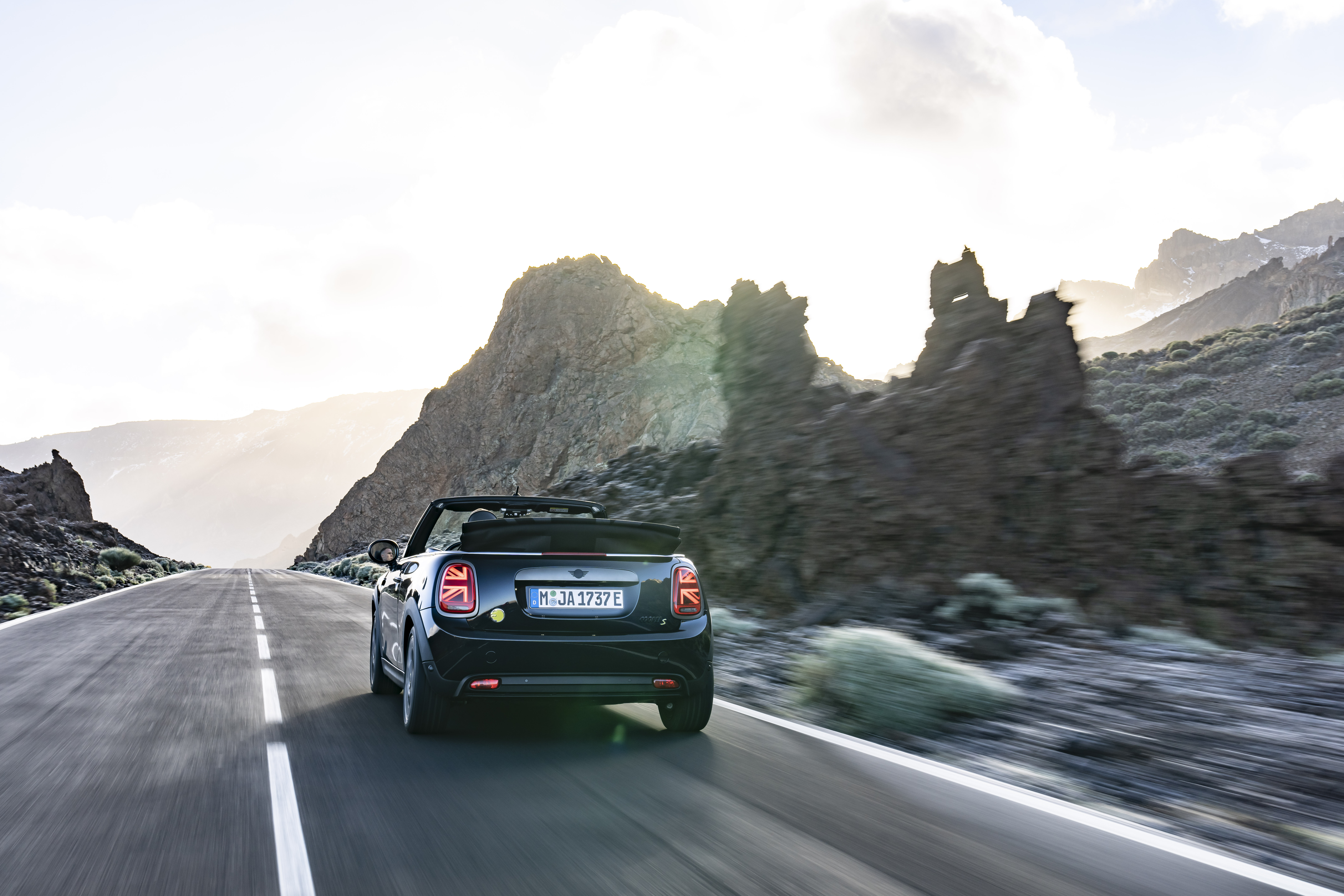 MINI Cooper SE Cabrio: omejena serija popolnoma električnega kabrioleta