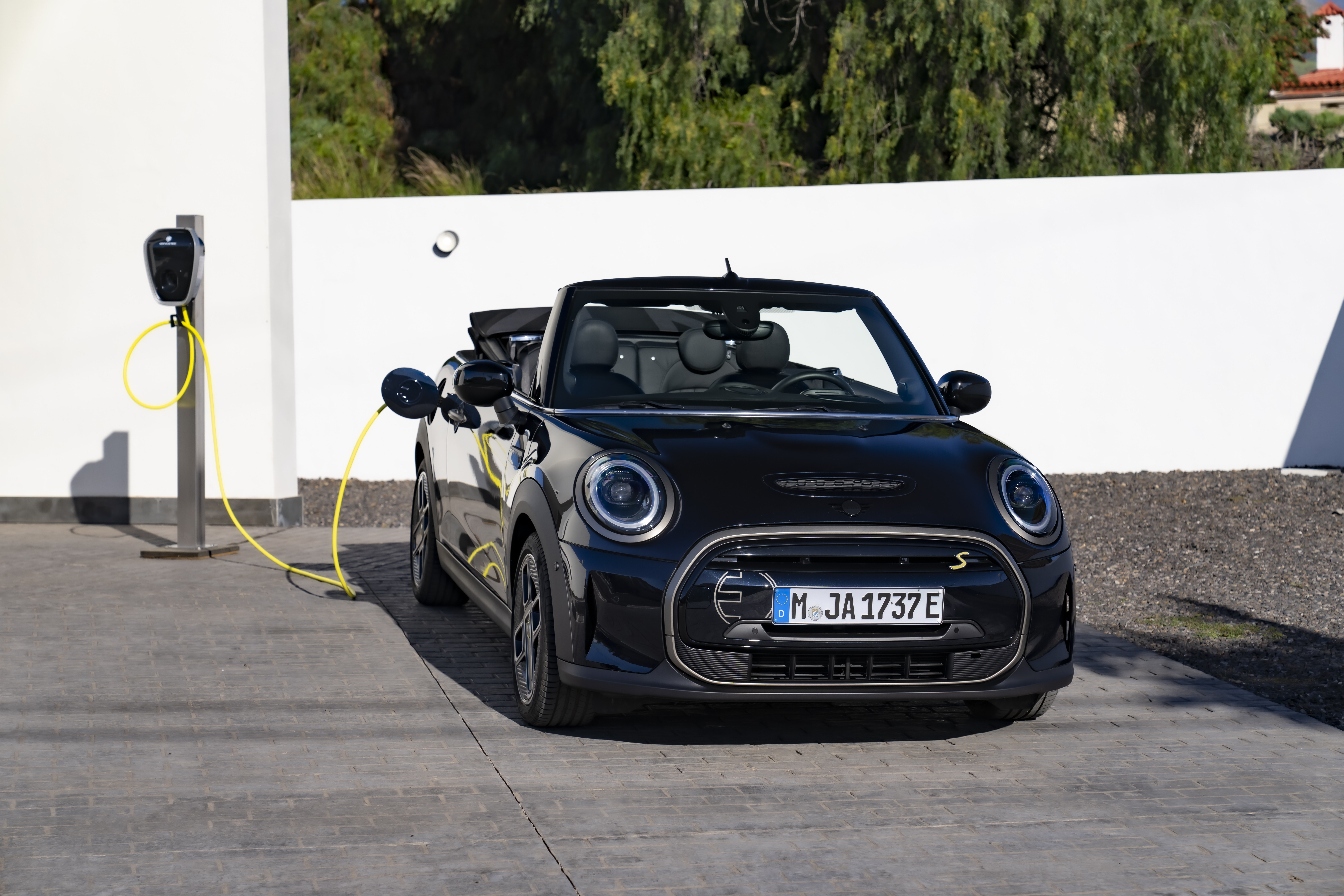 MINI Cooper SE Cabrio: omejena serija popolnoma električnega kabrioleta