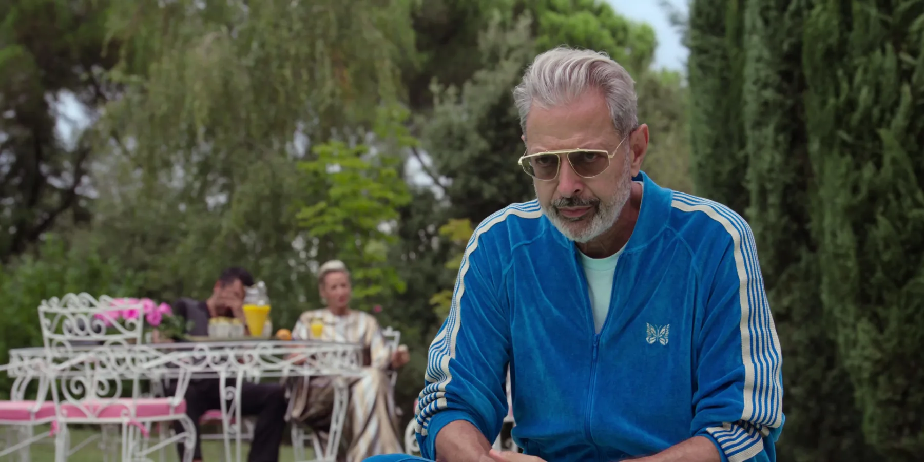 Modno mitološki spektakel KAOS na Netflix: Moderna reinterpretacija grških mitov, ki bo prevzela svet mode