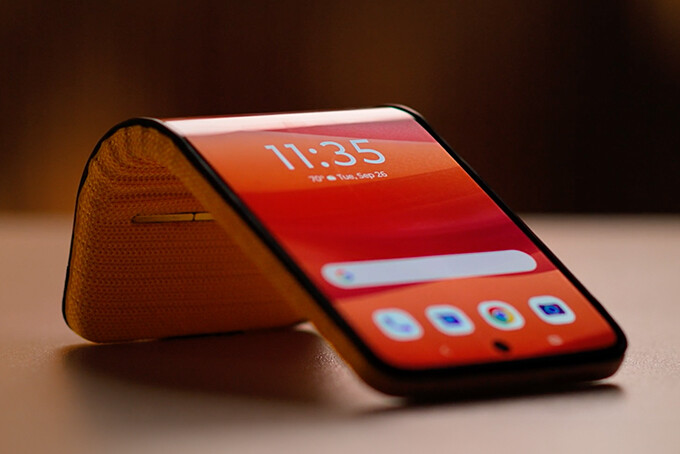 Motorola Bendy: Motorolin zvijajoč pametni telefon je futuristična zapestnica