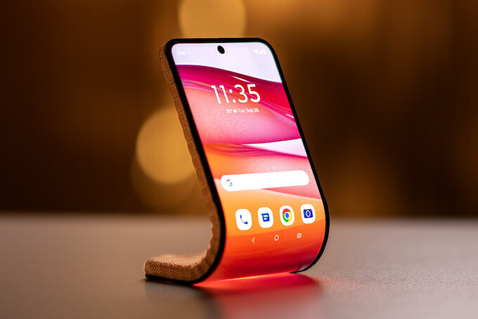 Motorola Bendy: Motorolin zvijajoč pametni telefon je futuristična zapestnica