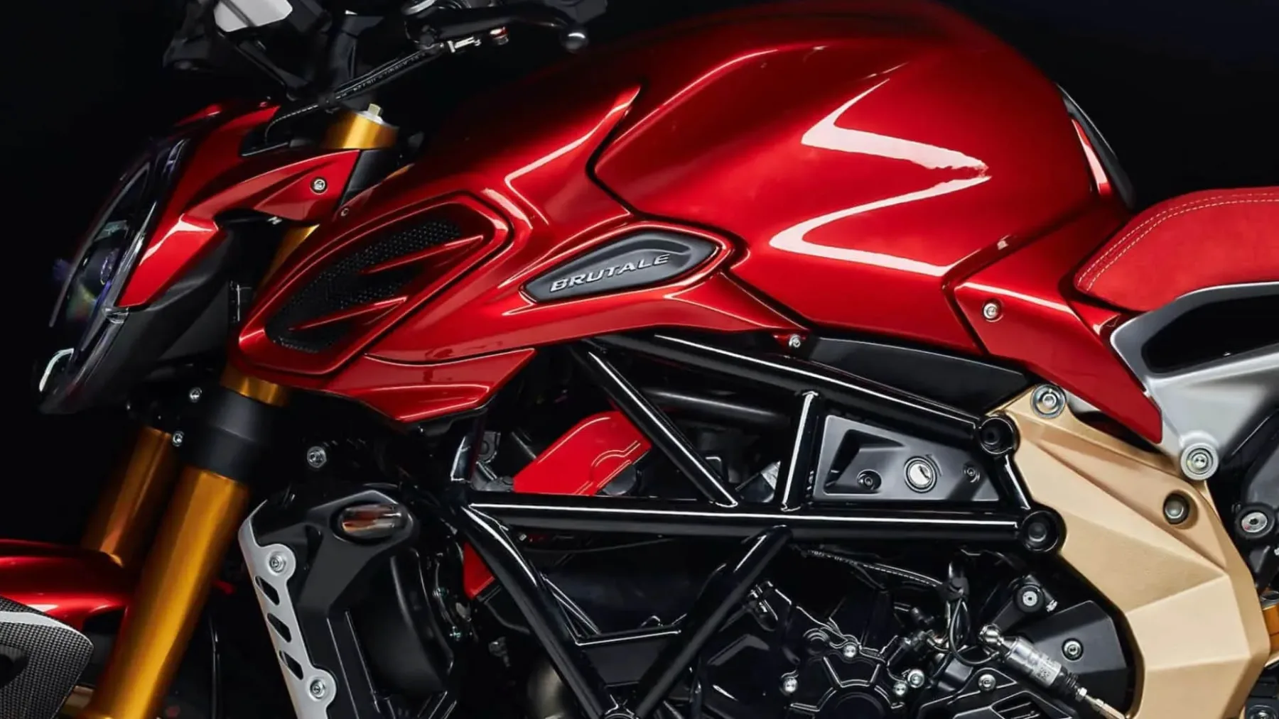 MV Agusta Brutale Oro 2026: Ko italijanski temperament sreča vsakdanjo uporabnost