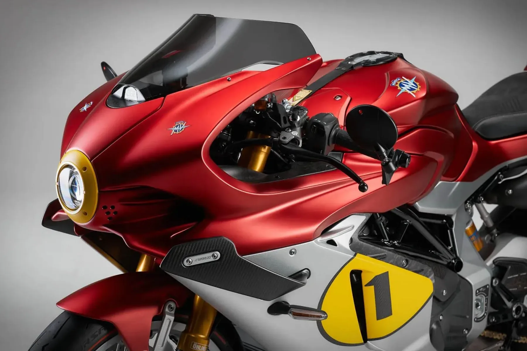 MV Agusta Superveloce 1000 Ago: zakaj 80 tisočakov in polletno čakanje nista (čisto) nora ideja