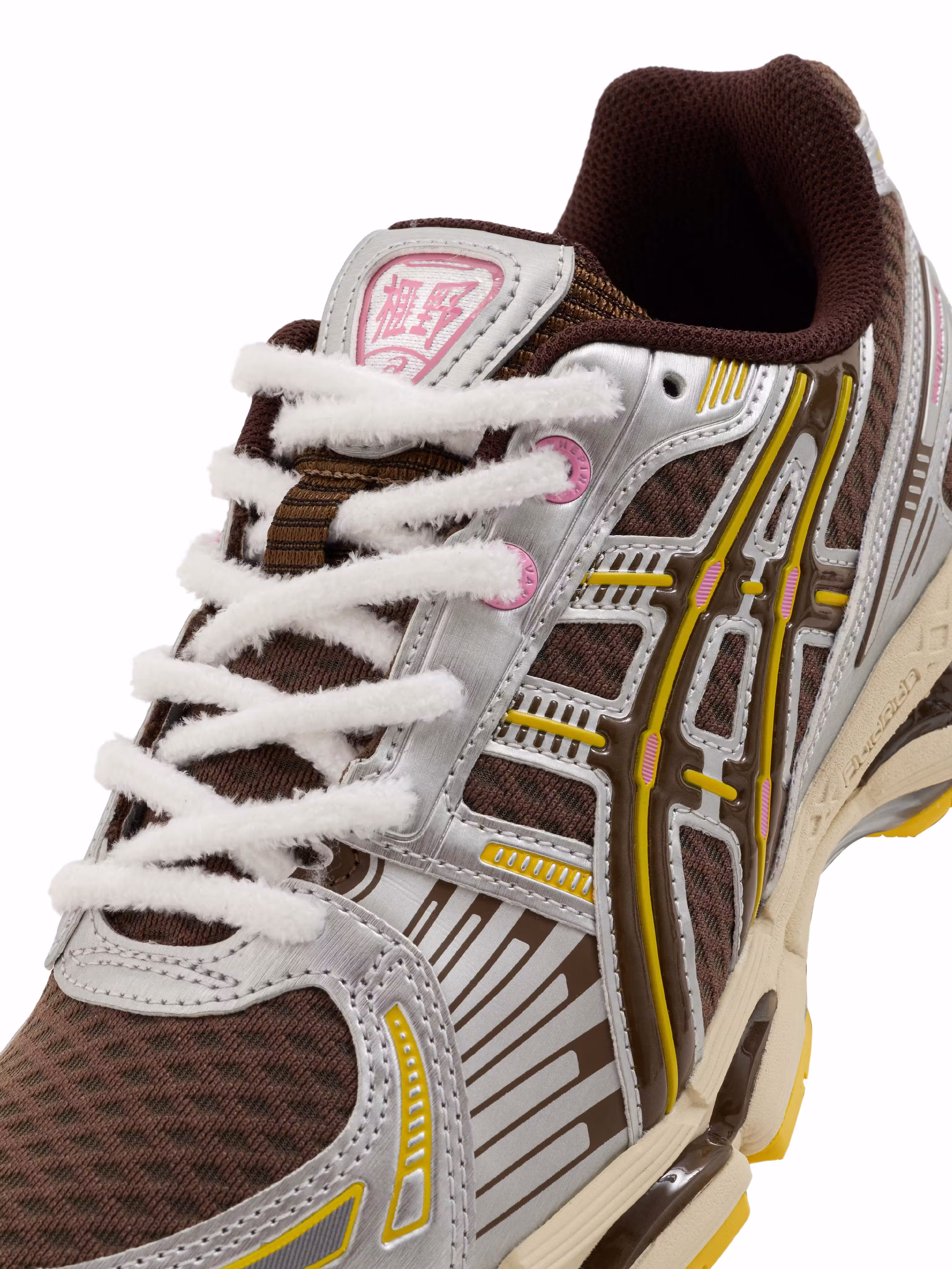 Najbolj kulinarične superge leta: ASICS GEL-Kayano 12.1 x Vandy the Pink prinašata sladoledno osvežitev