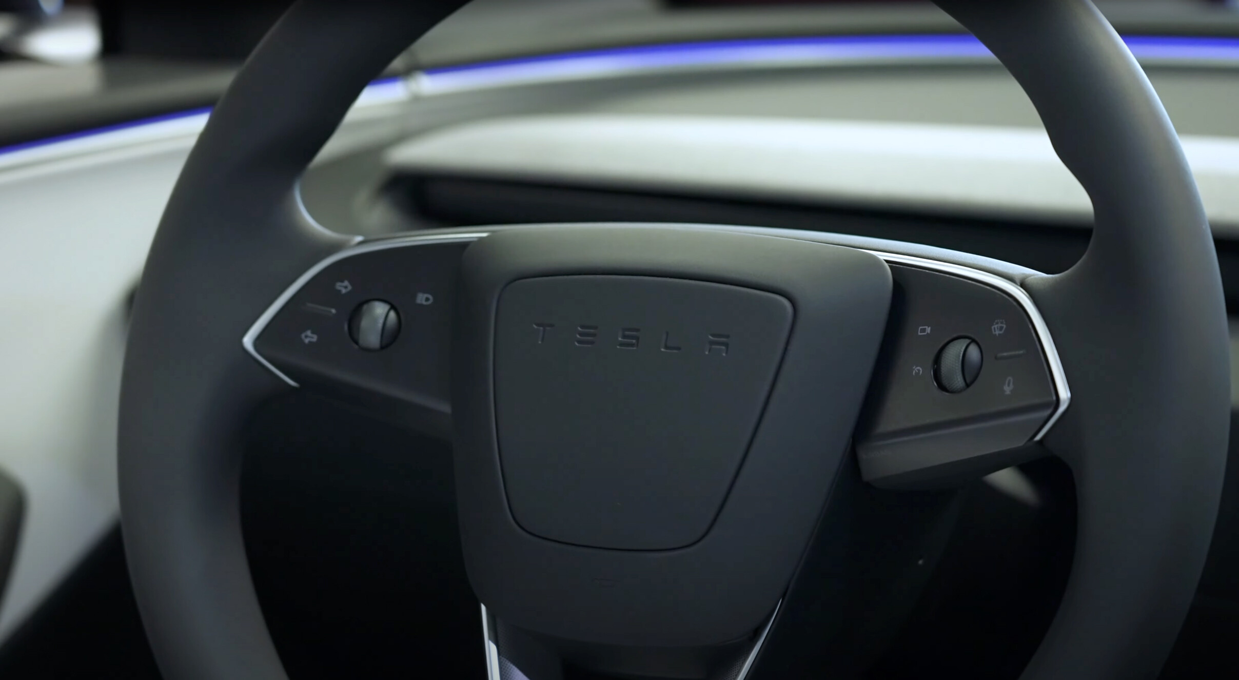 Foto: Tesla / Oblikovanje volana