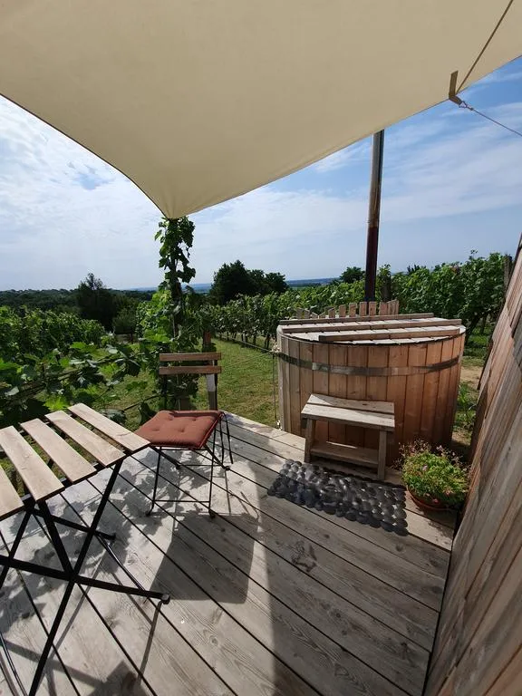 Glamping Na brejgi (Foto: Booking.com)