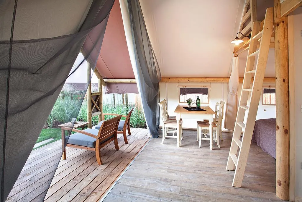 Herbal glamping resort Ljubno (Foto: Booking.com)