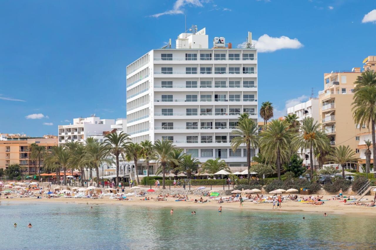 Najboljši hoteli na Ibizi (Španija): popolne počitnice v balearskem raju zabave