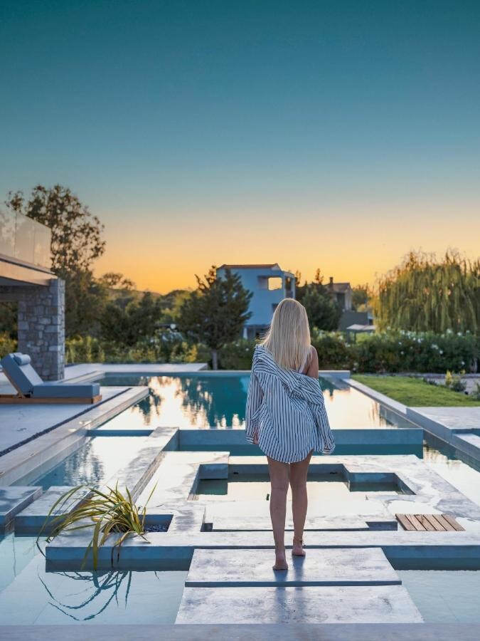 Najboljši hoteli na Lefkadi: otok, ki mu pravijo “grški Maldivi”