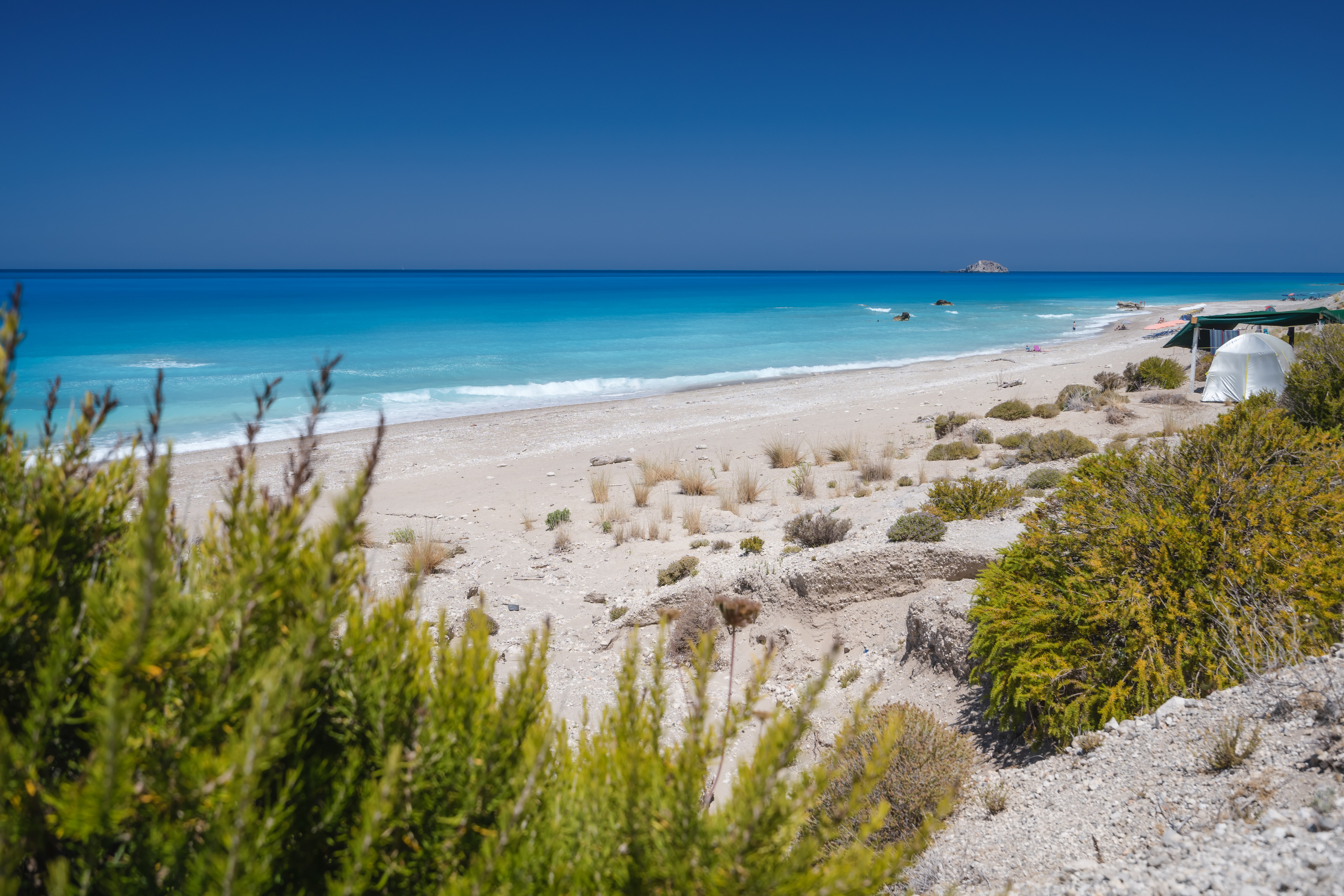 Najboljši hoteli na Lefkadi: otok, ki mu pravijo “grški Maldivi”