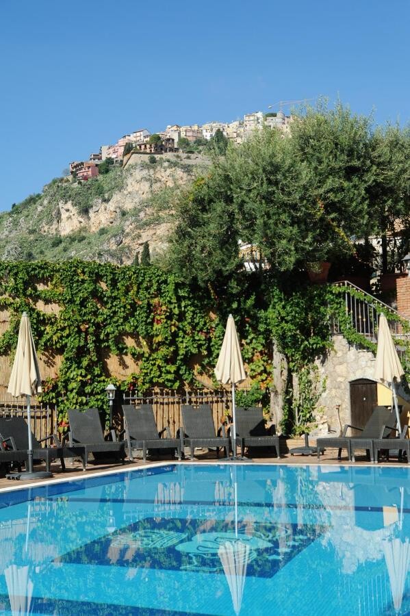 Najboljši hoteli na Siciliji za romantike, ki si želijo popolne avanture na jugu Italije