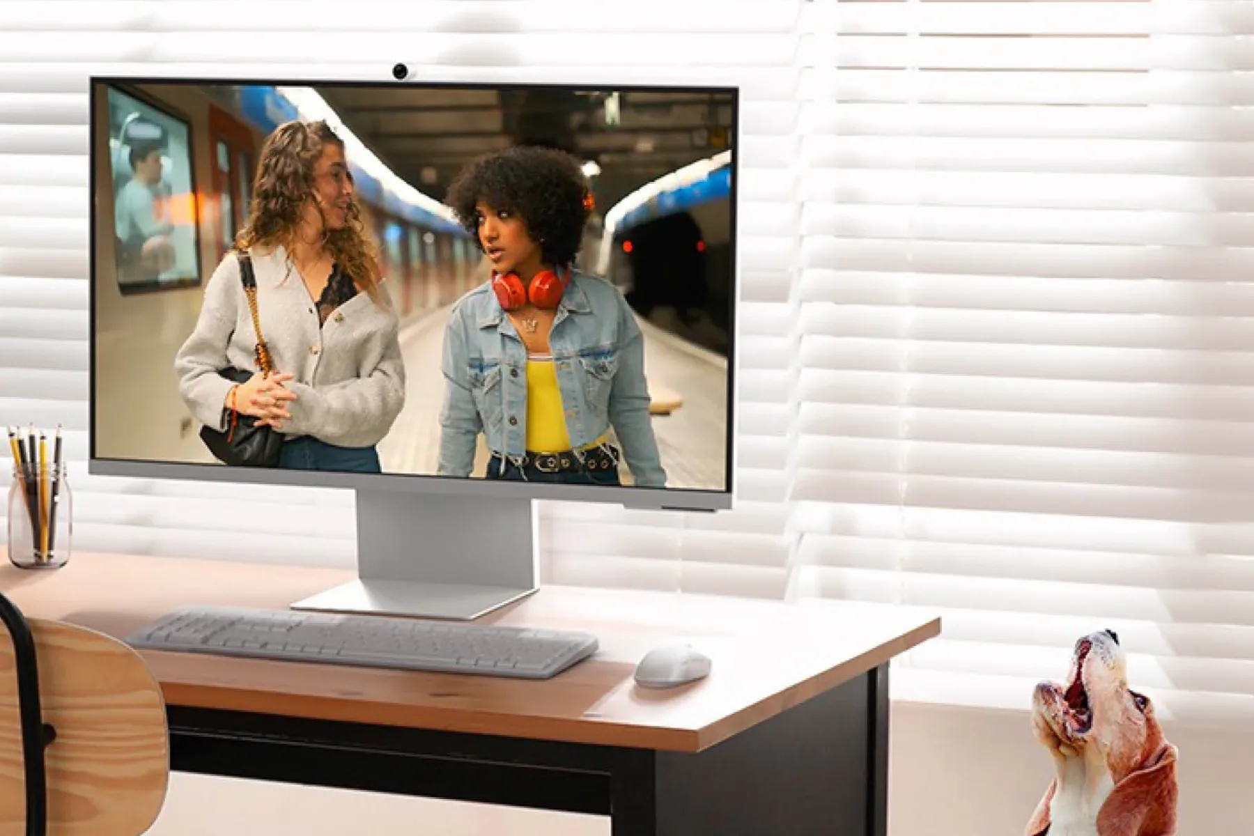 Najboljši pametni monitor 2025: kaj sploh je pametni monitor in zakaj Samsung M9 zna več kot povprečen televizor in monitor skupaj?