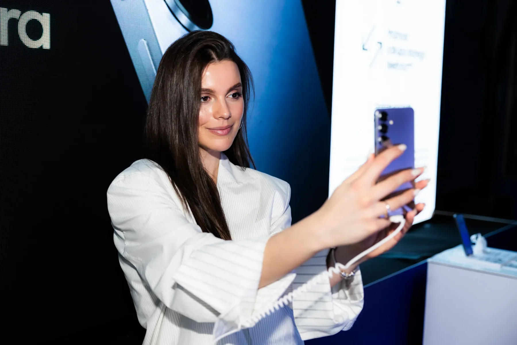 Najboljši zimski sopotnik: Galaxy S25 serija, ki se prilagaja vašemu tempu