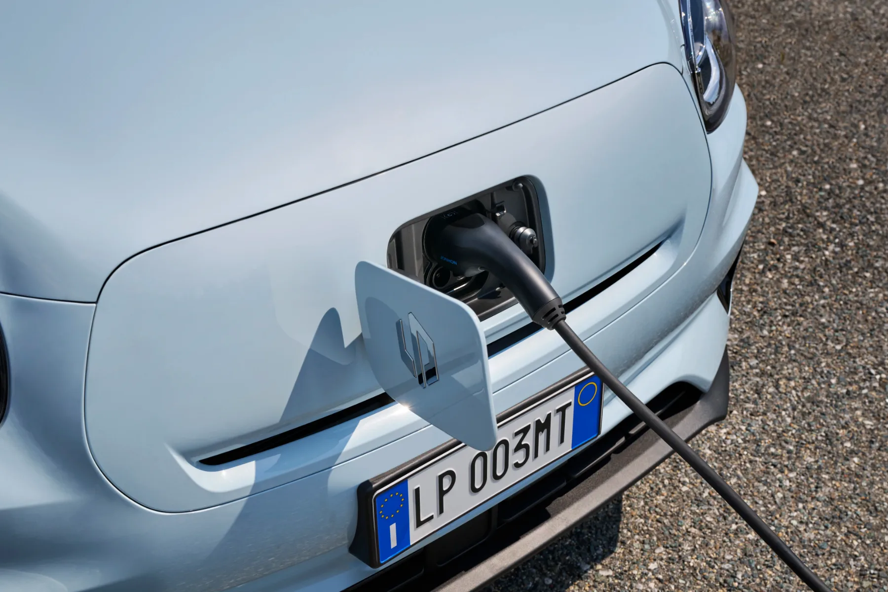 Najcenejši električni avto: je poceni električni Leapmotor T03 iz Kitajske, ki bo premešal karte v Evropi