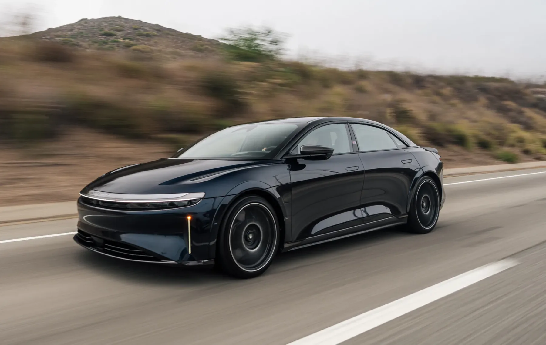 Najhitrejše blindirano oklepno vozilo na svetu: Lucid Air Sapphire predelovalca U.S. Armor Group