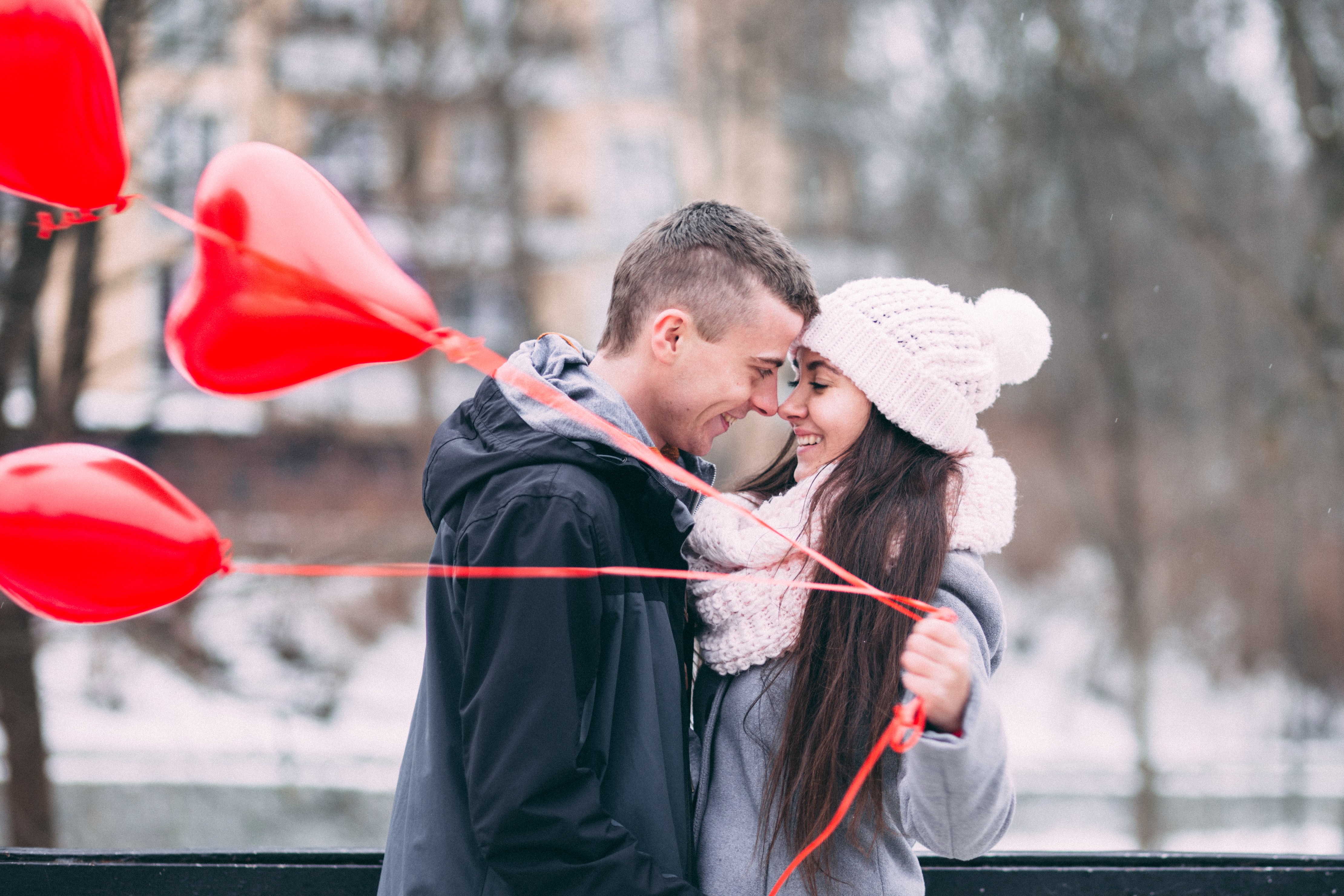Najlepši verzi za Valentinovo: ljubezenska sporočila in citati za Valentinovo