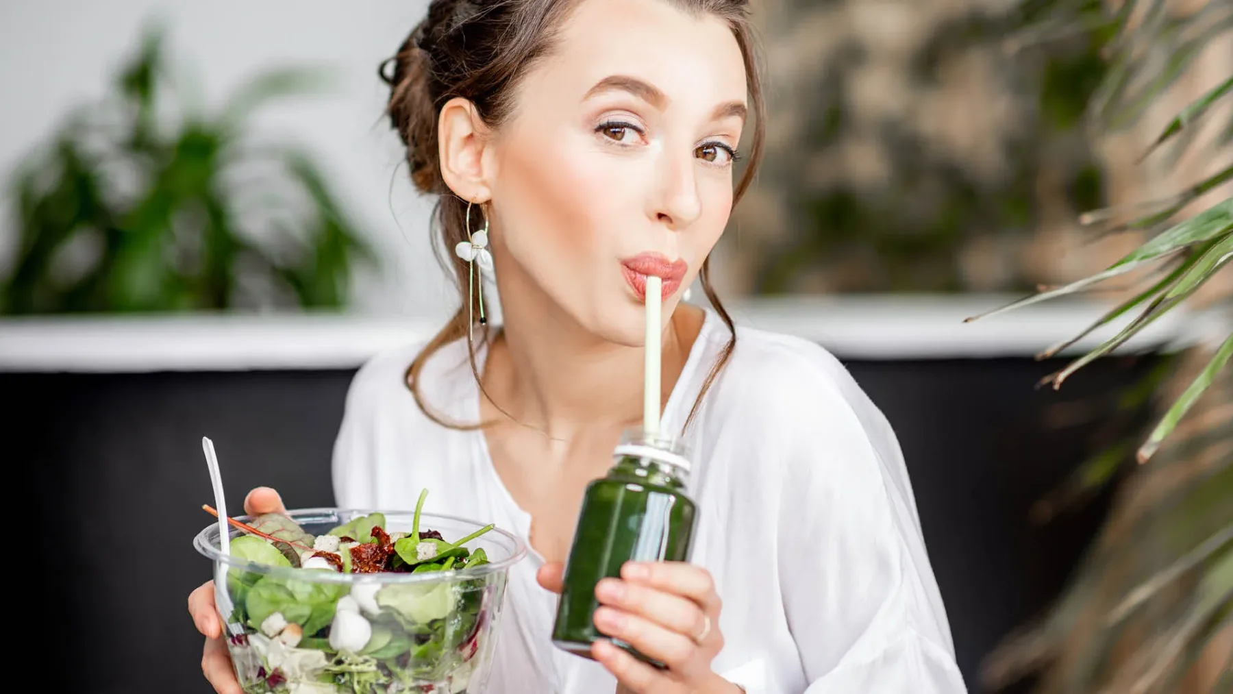 Največja napaka po praznikih: zakaj hiter “detox” ne deluje – in kaj narediti namesto tega