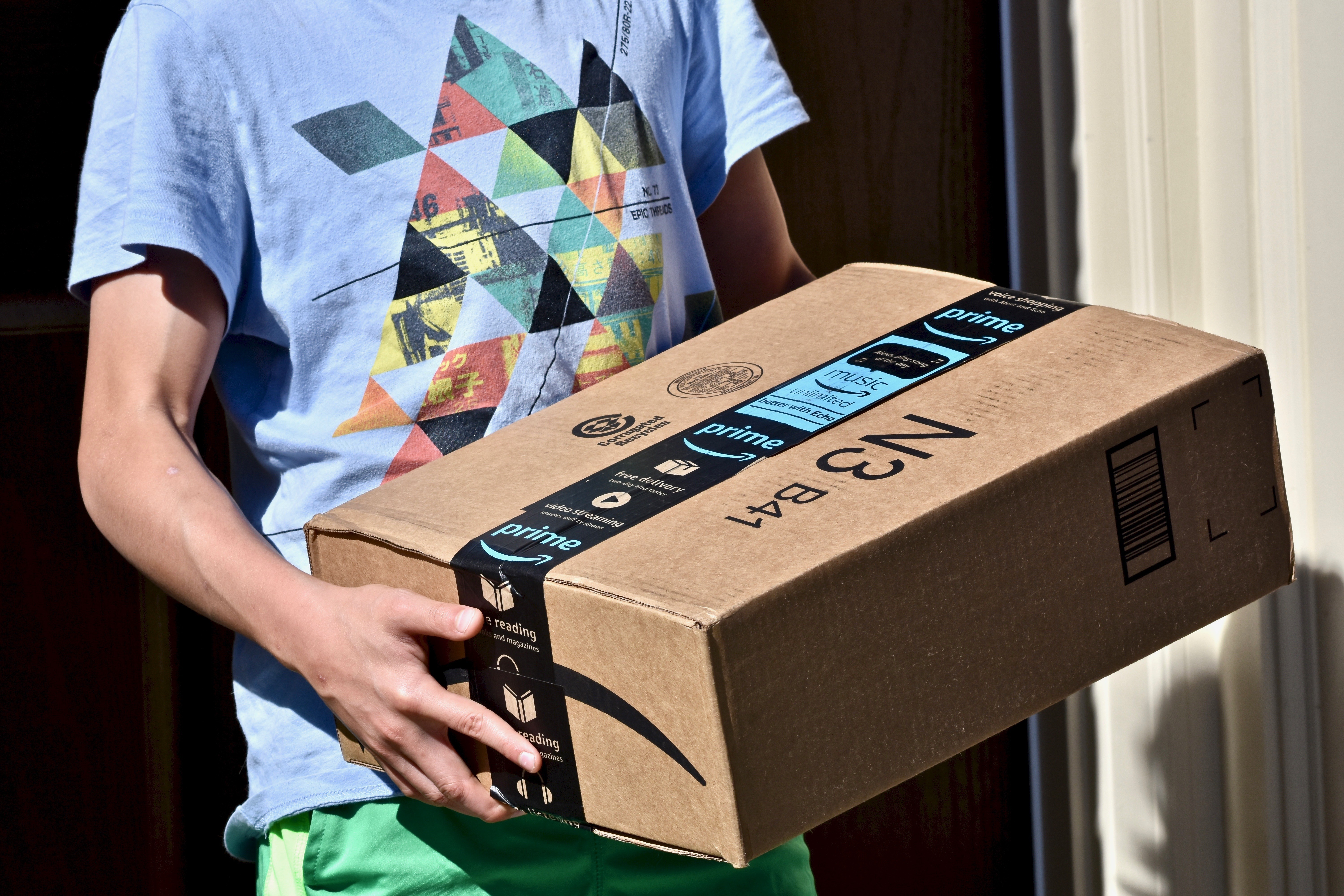Nakup brez DDV na Amazon: kako kupovati na Amazonu brez DDV
