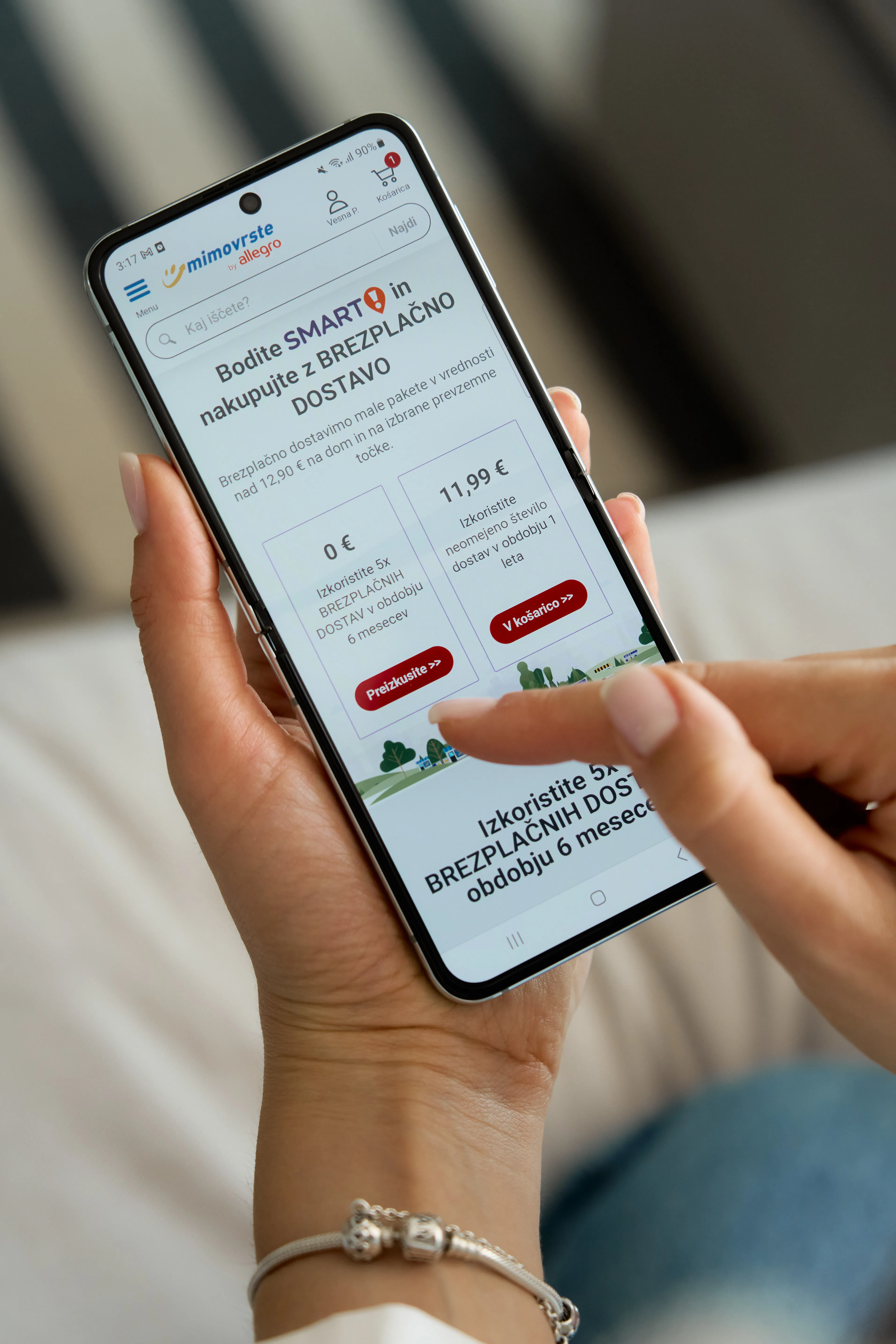 Nakup prek spleta? Izkoristite neomejeno dostavo – Smart!