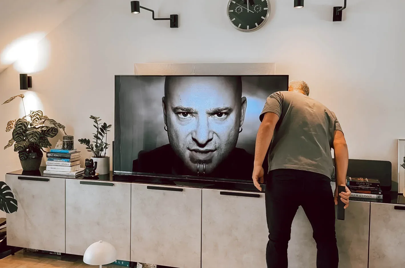Napredek v le 2 letih – preveri, ali imaš zastarelo televizijo: Hisense U8 2024