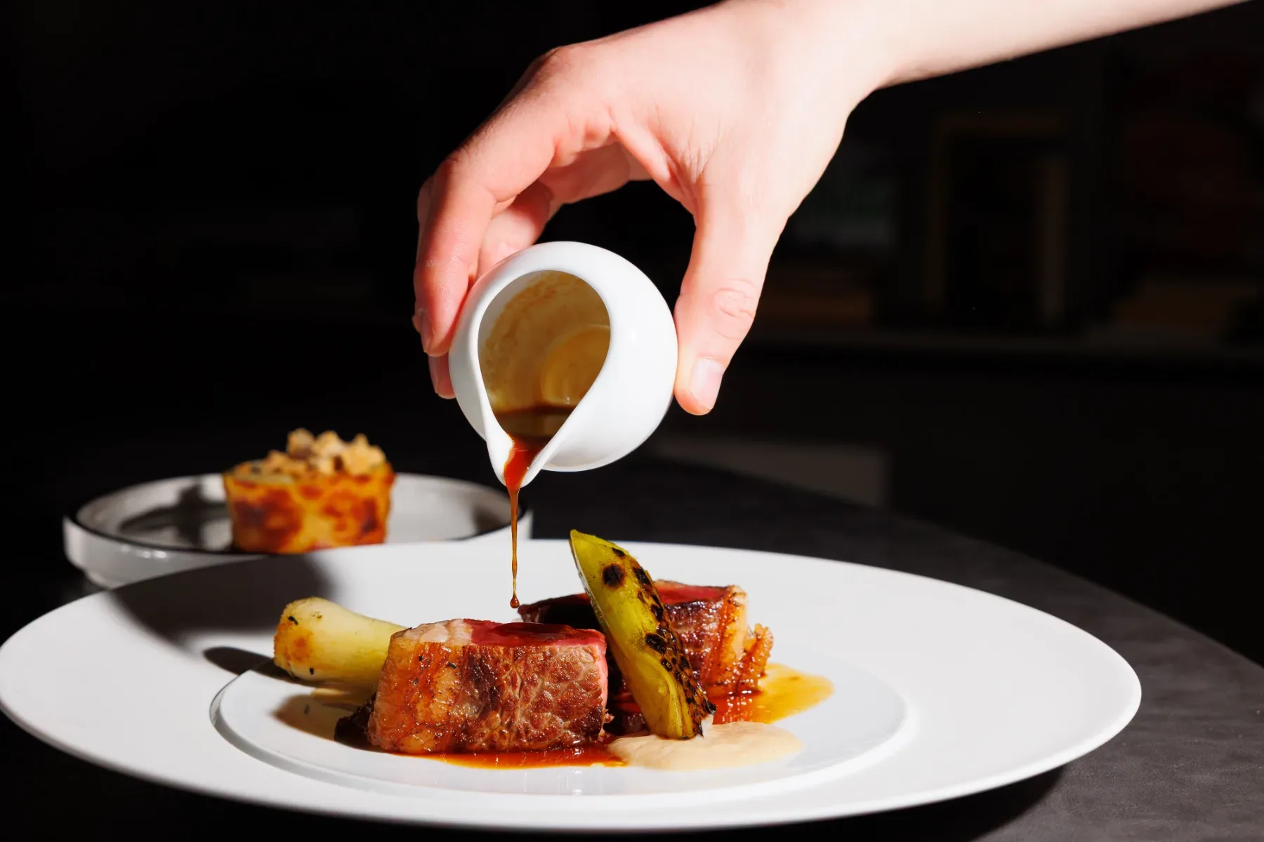 Natiia Wine Relais v Laziseju: Eleganten vinski oddih za odrasle ob Gardskem jezeru