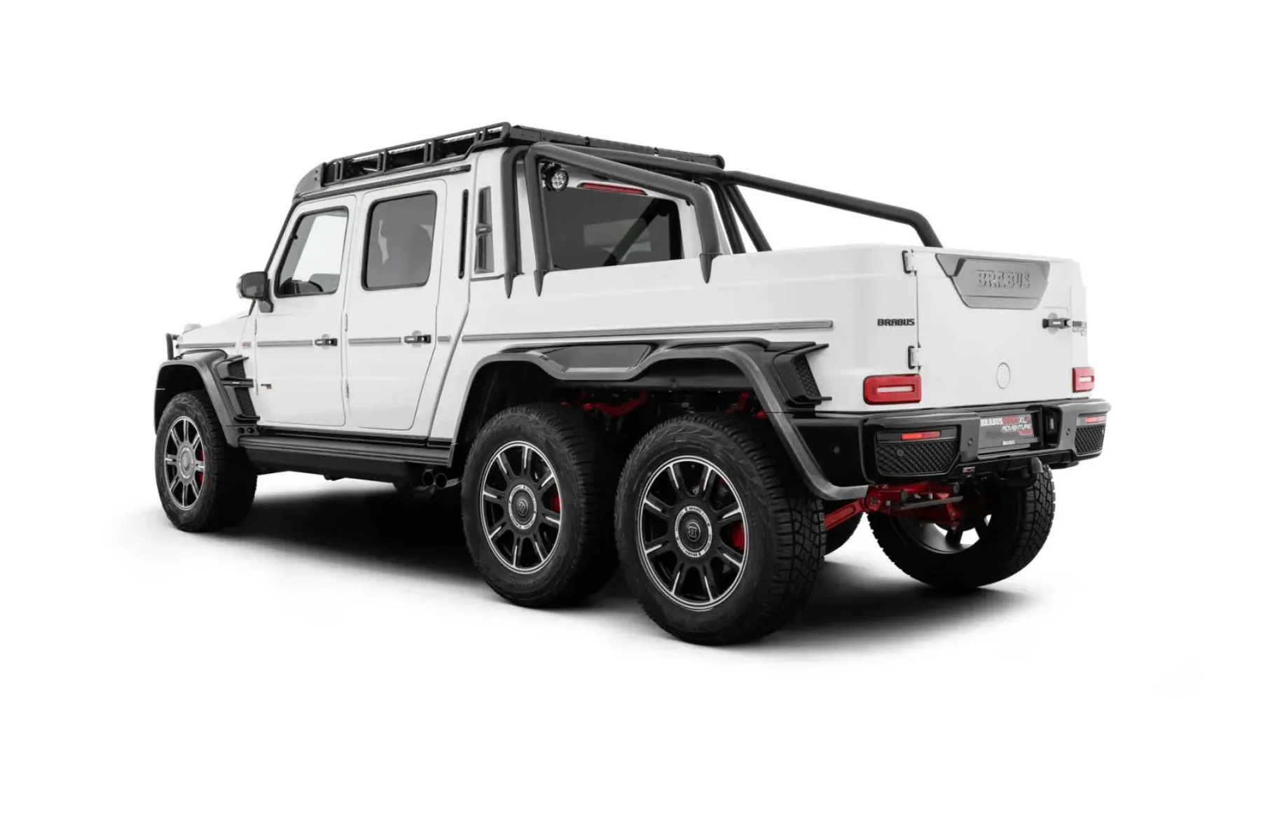 Ne boste verjeli: BRABUS XLP 800 6×6 Adventure v 5,8 s do 100 km/h – in stane prek 1,3 mio €