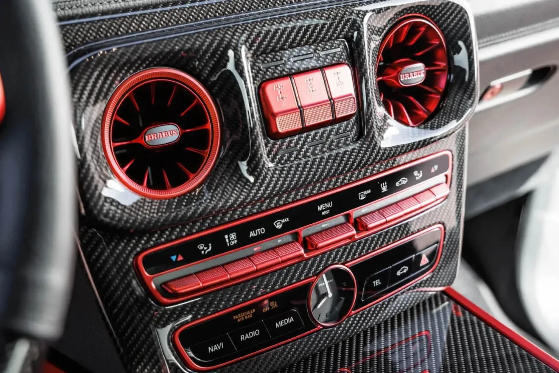 Ne boste verjeli: BRABUS XLP 800 6×6 Adventure v 5,8 s do 100 km/h – in stane prek 1,3 mio €