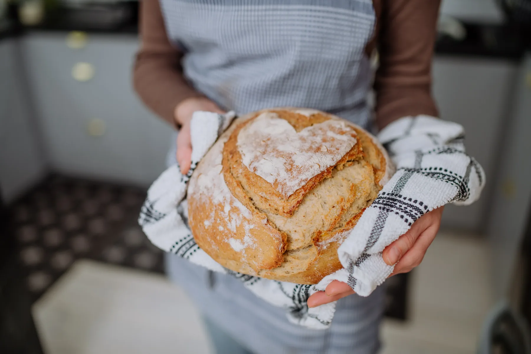 Ne boste verjeli – popoln domači kruh pripravljen v 5 minutah! Ko bi ta recept le poznali prej!